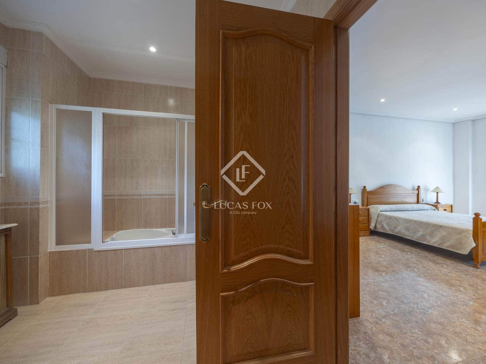 6 slaapkamer Villa te koop in Segart met zwembad garage - € 445.000 (Ref: 9331279)