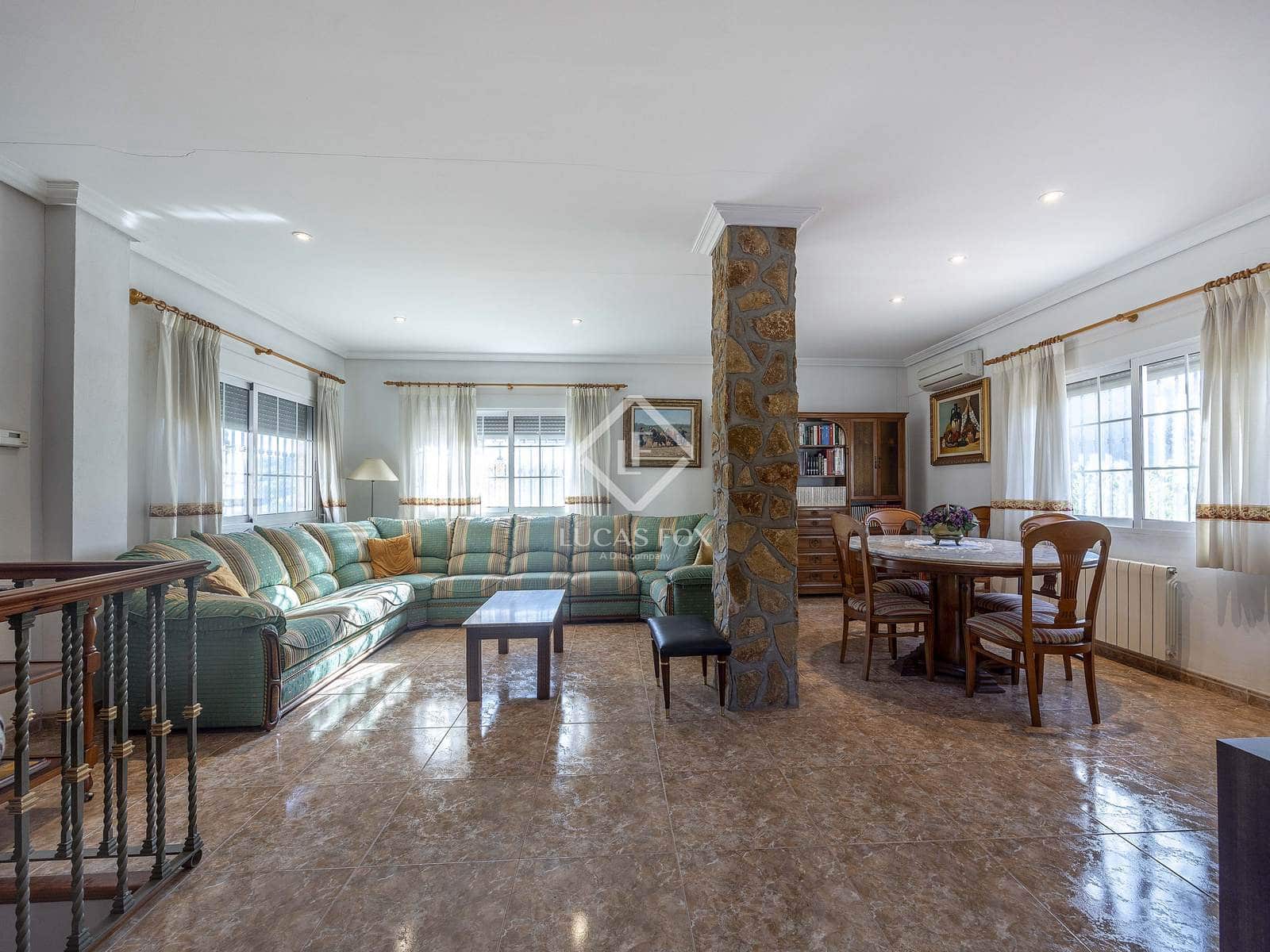 6 slaapkamer Villa te koop in Segart met zwembad garage - € 445.000 (Ref: 9331279)