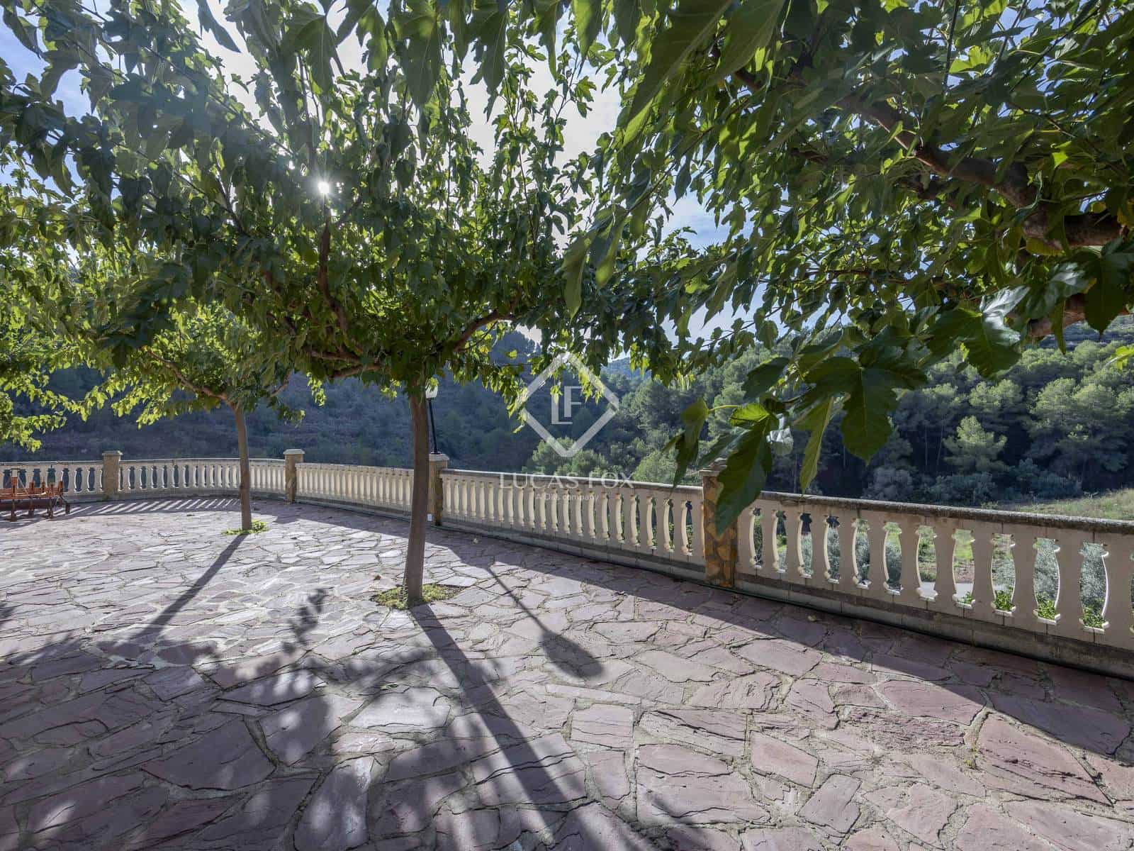 6 slaapkamer Villa te koop in Segart met zwembad garage - € 445.000 (Ref: 9331279)