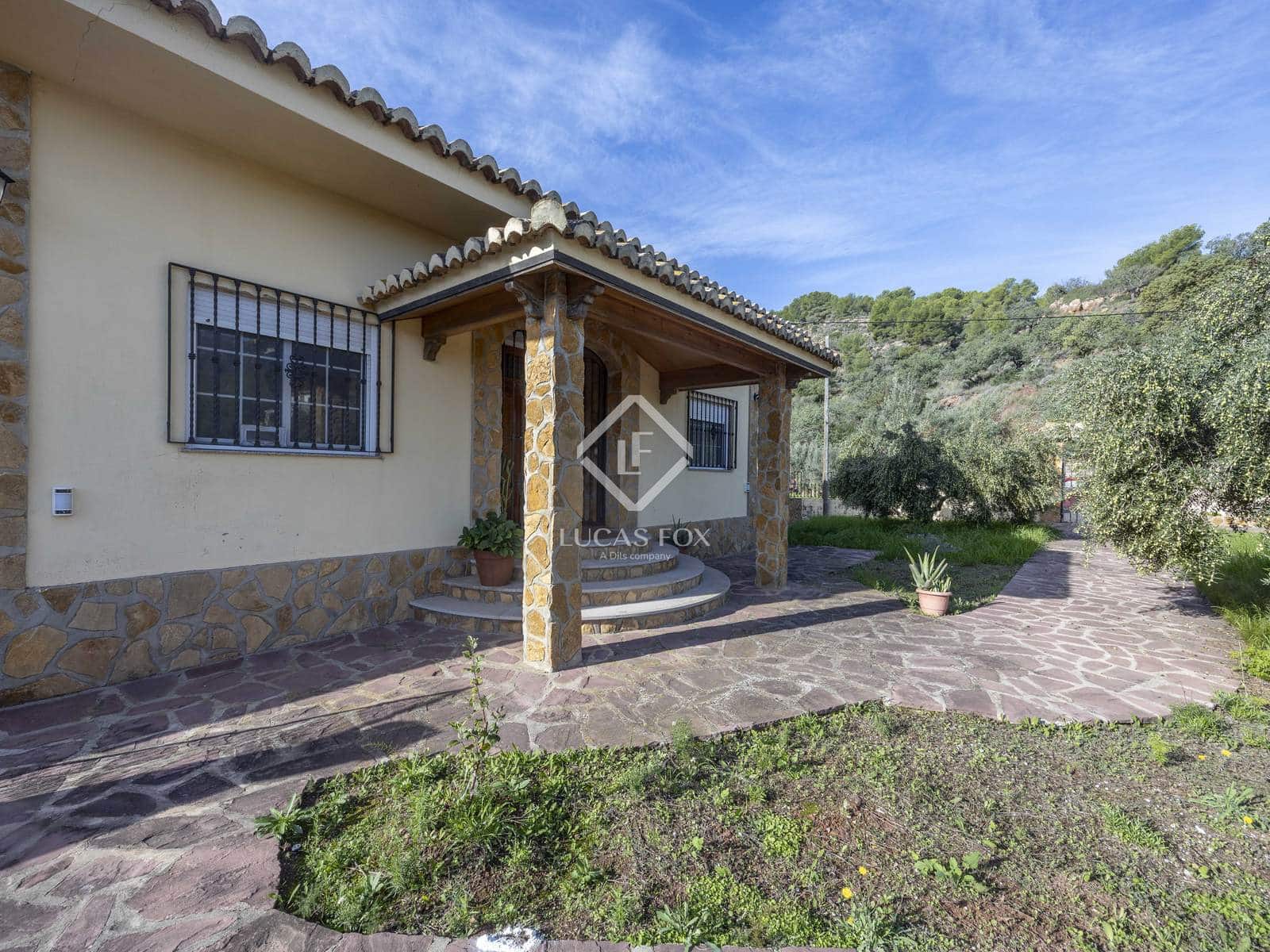 6 slaapkamer Villa te koop in Segart met zwembad garage - € 445.000 (Ref: 9331279)