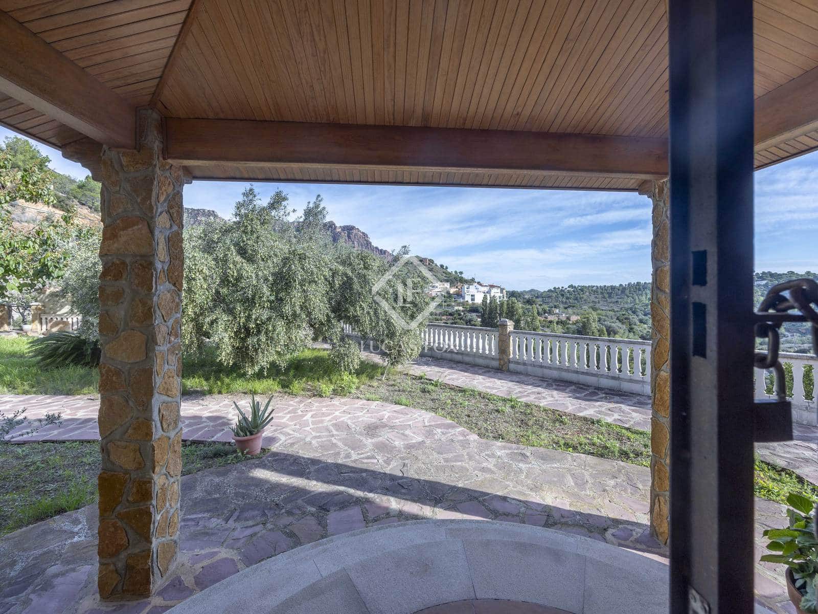 6 slaapkamer Villa te koop in Segart met zwembad garage - € 445.000 (Ref: 9331279)