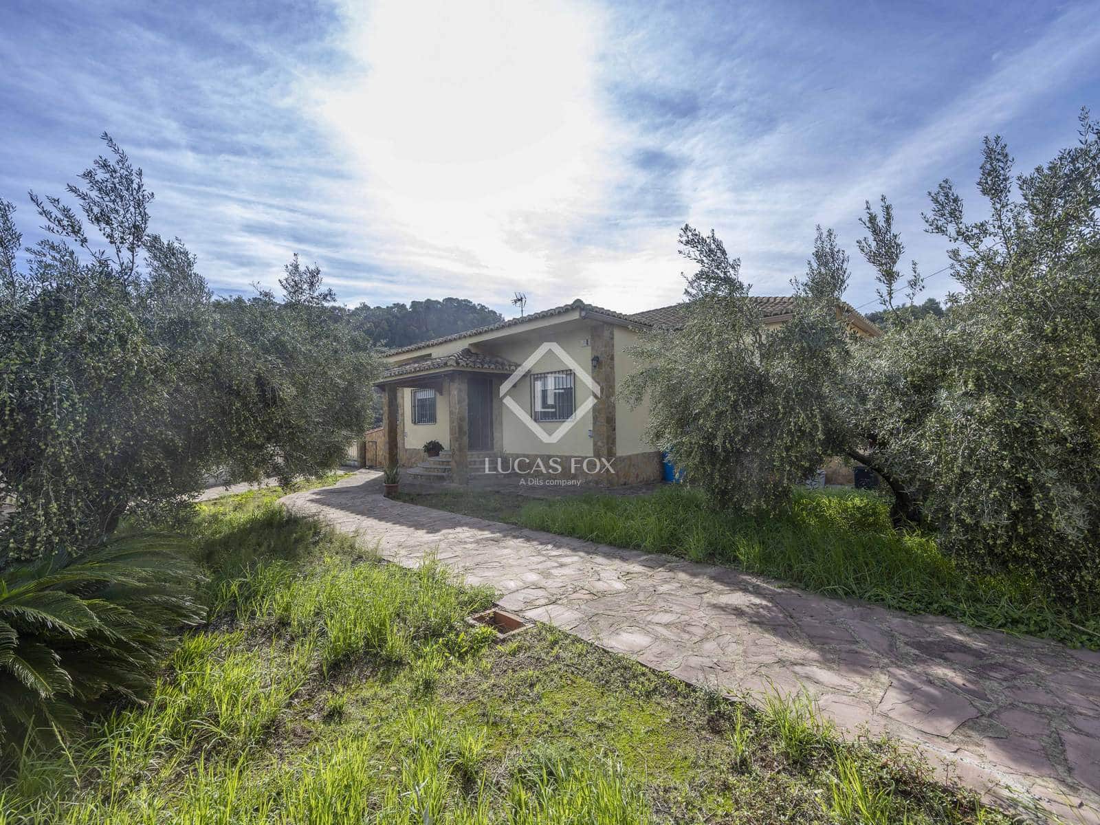 6 slaapkamer Villa te koop in Segart met zwembad garage - € 445.000 (Ref: 9331279)