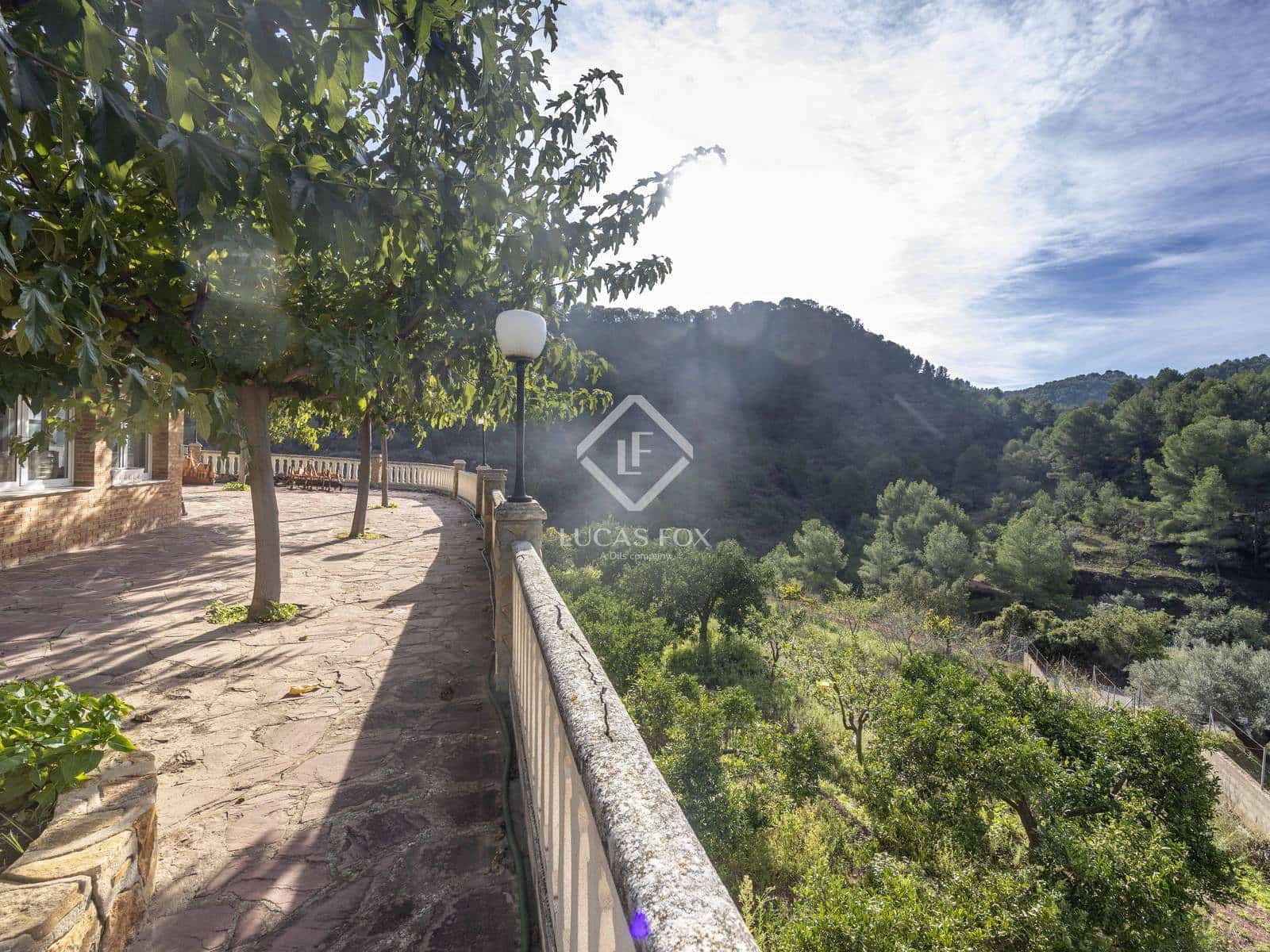 6 slaapkamer Villa te koop in Segart met zwembad garage - € 445.000 (Ref: 9331279)