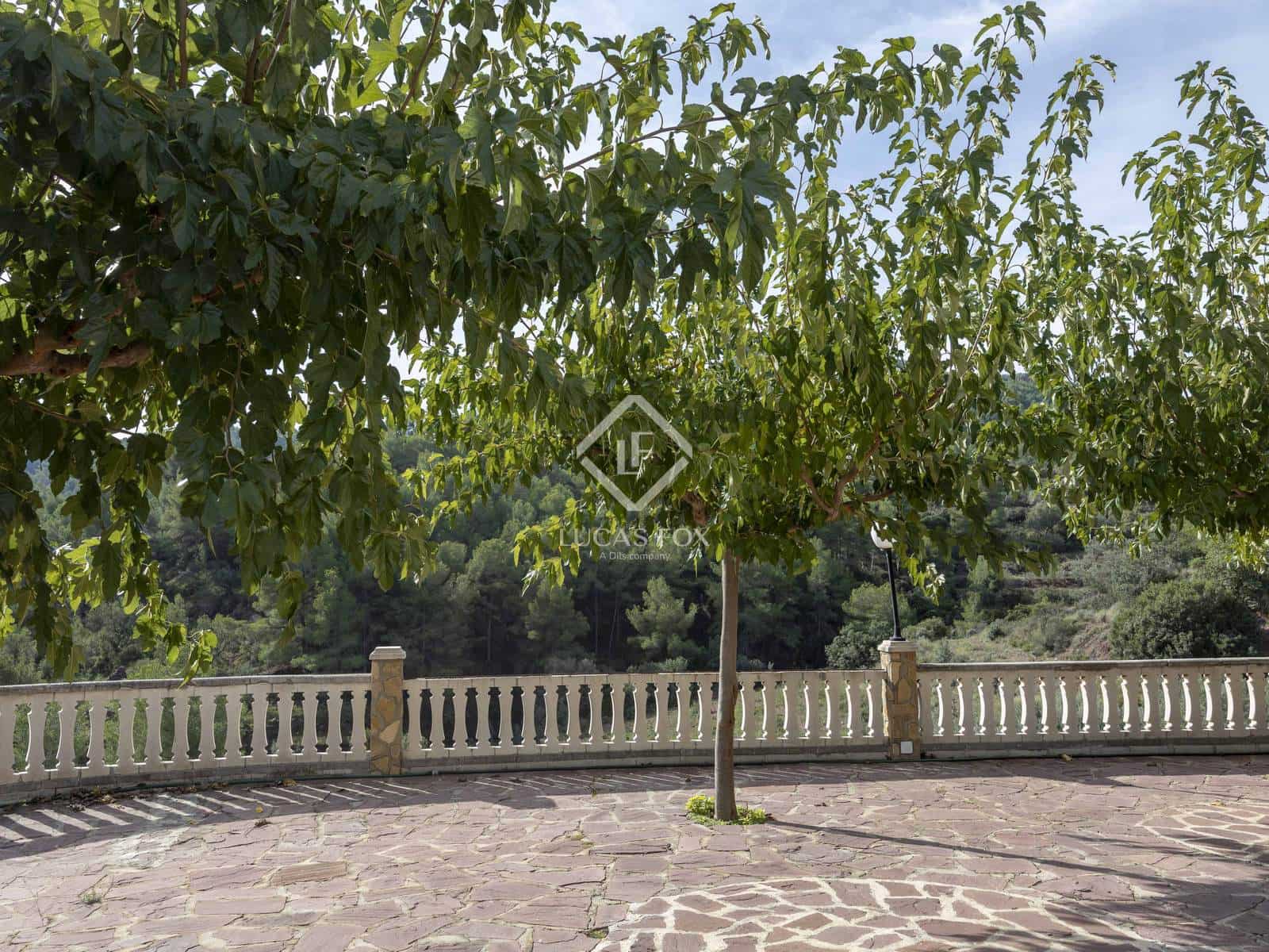 6 slaapkamer Villa te koop in Segart met zwembad garage - € 445.000 (Ref: 9331279)