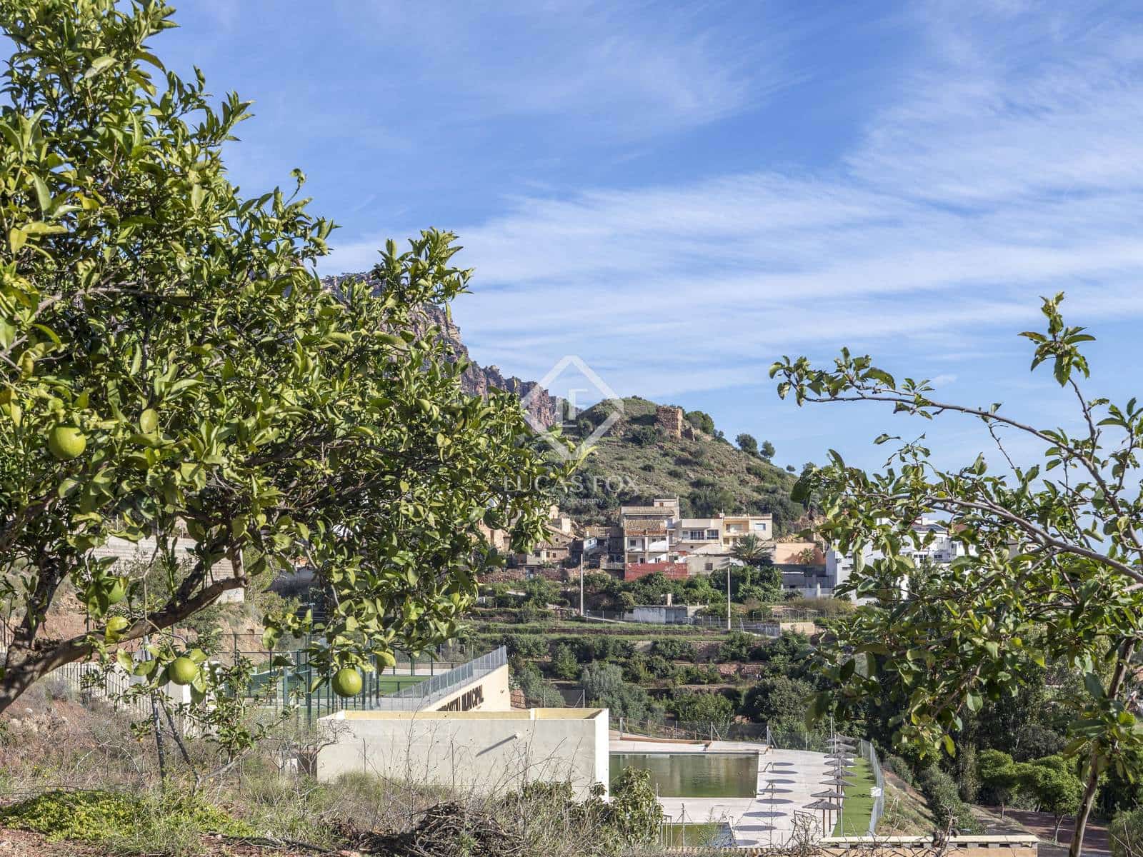 6 slaapkamer Villa te koop in Segart met zwembad garage - € 445.000 (Ref: 9331279)