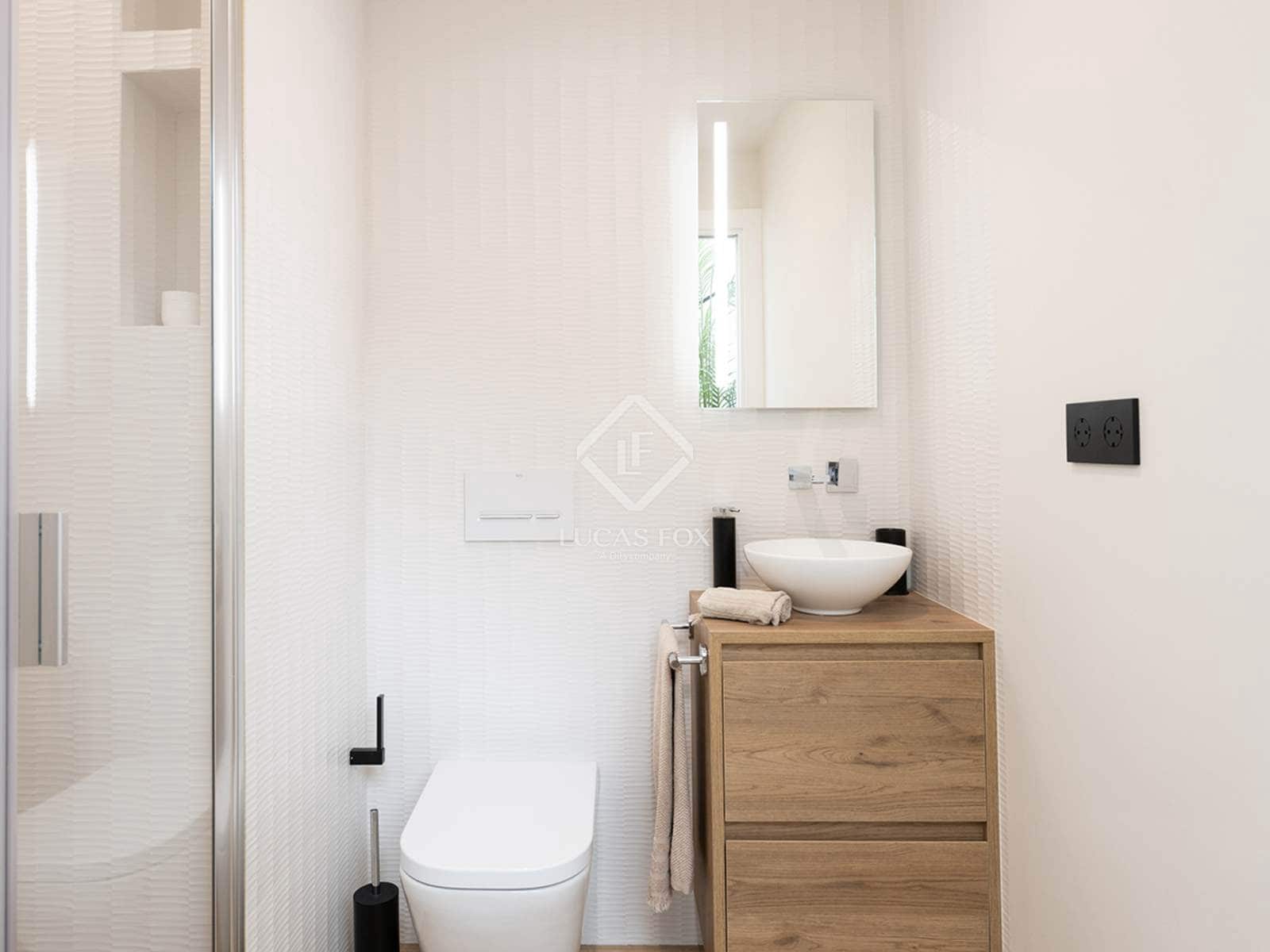 4 makuuhuone Huvila myytävänä paikassa A Illa de Arousa mukana 
autotalli - 600 000 € (Ref: 9331280)