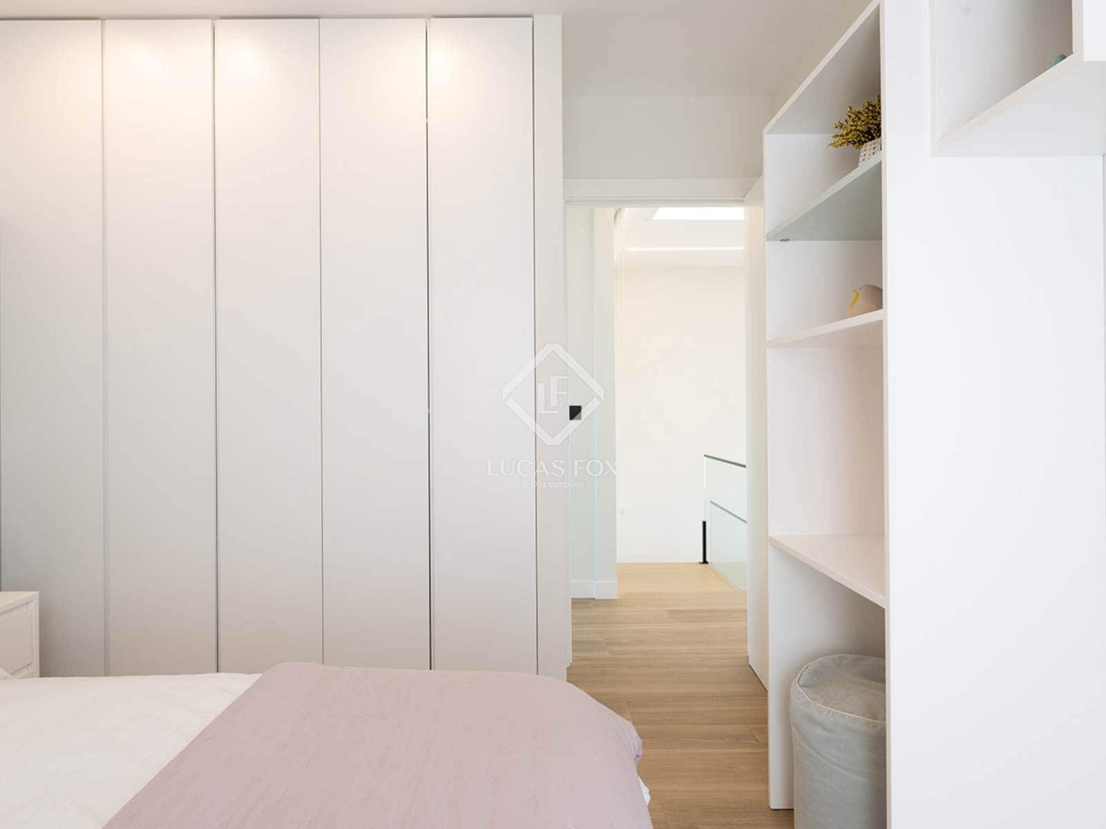 4 makuuhuone Huvila myytävänä paikassa A Illa de Arousa mukana 
autotalli - 600 000 € (Ref: 9331280)