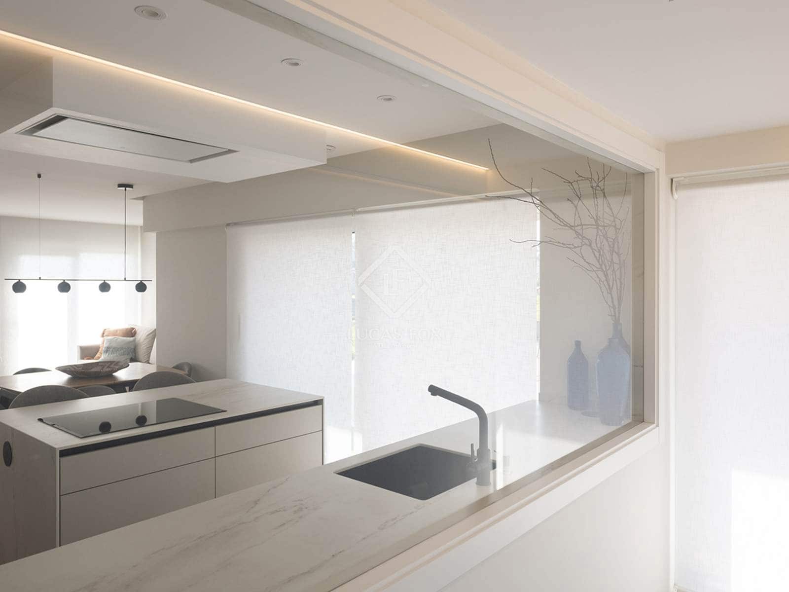 4 makuuhuone Huvila myytävänä paikassa A Illa de Arousa mukana 
autotalli - 600 000 € (Ref: 9331280)