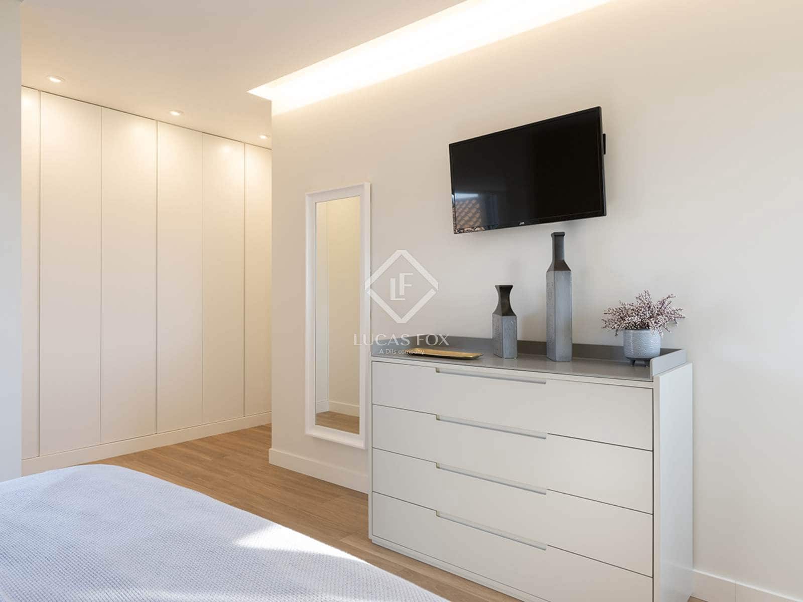 4 makuuhuone Huvila myytävänä paikassa A Illa de Arousa mukana 
autotalli - 600 000 € (Ref: 9331280)