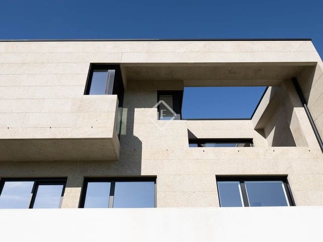 4 makuuhuone Huvila myytävänä paikassa A Illa de Arousa mukana 
autotalli - 600 000 € (Ref: 9331280)