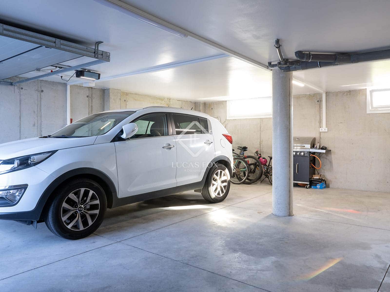 4 makuuhuone Huvila myytävänä paikassa A Illa de Arousa mukana 
autotalli - 600 000 € (Ref: 9331280)