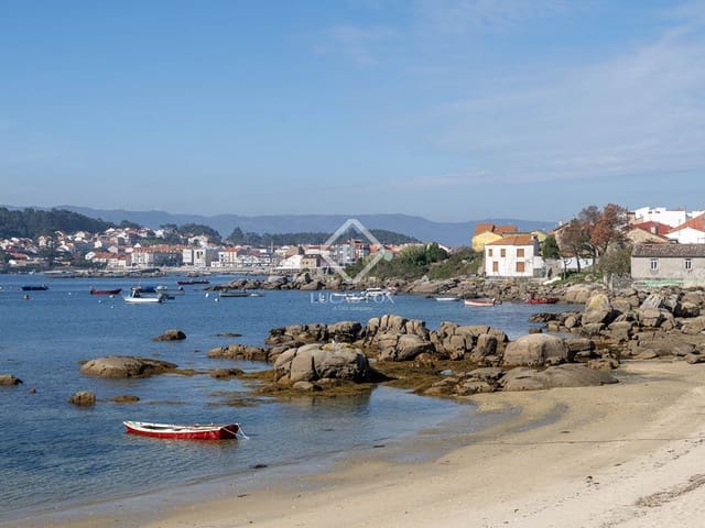 4 makuuhuone Huvila myytävänä paikassa A Illa de Arousa mukana 
autotalli - 600 000 € (Ref: 9331280)