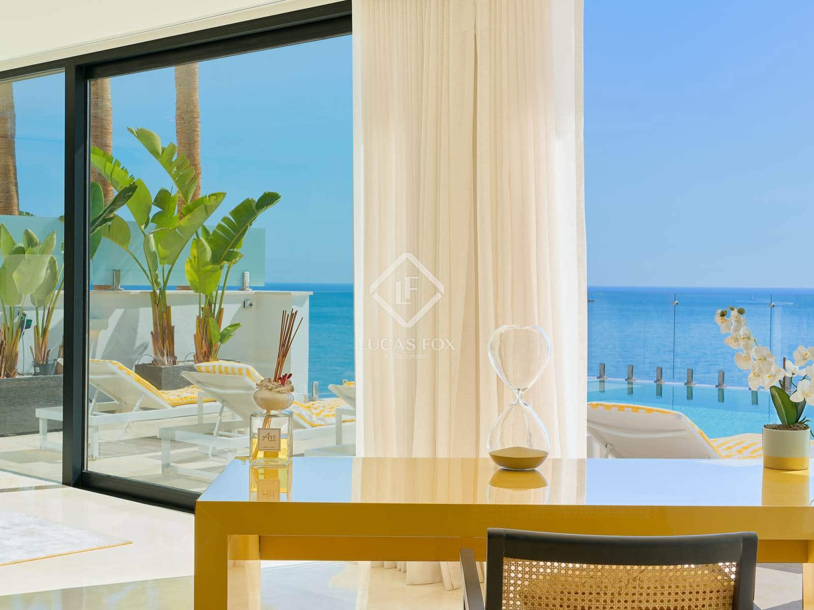 6 bedroom Villa for sale in Almunecar with pool garage - € 3,550,000 (Ref: 9331725)