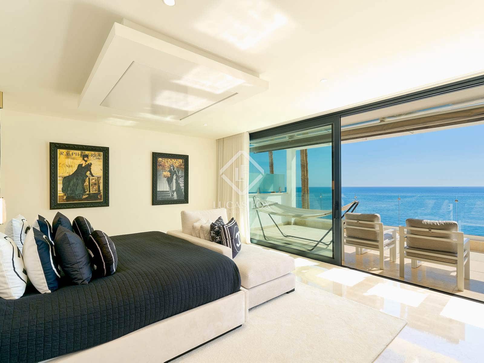 6 bedroom Villa for sale in Almunecar with pool garage - € 3,550,000 (Ref: 9331725)