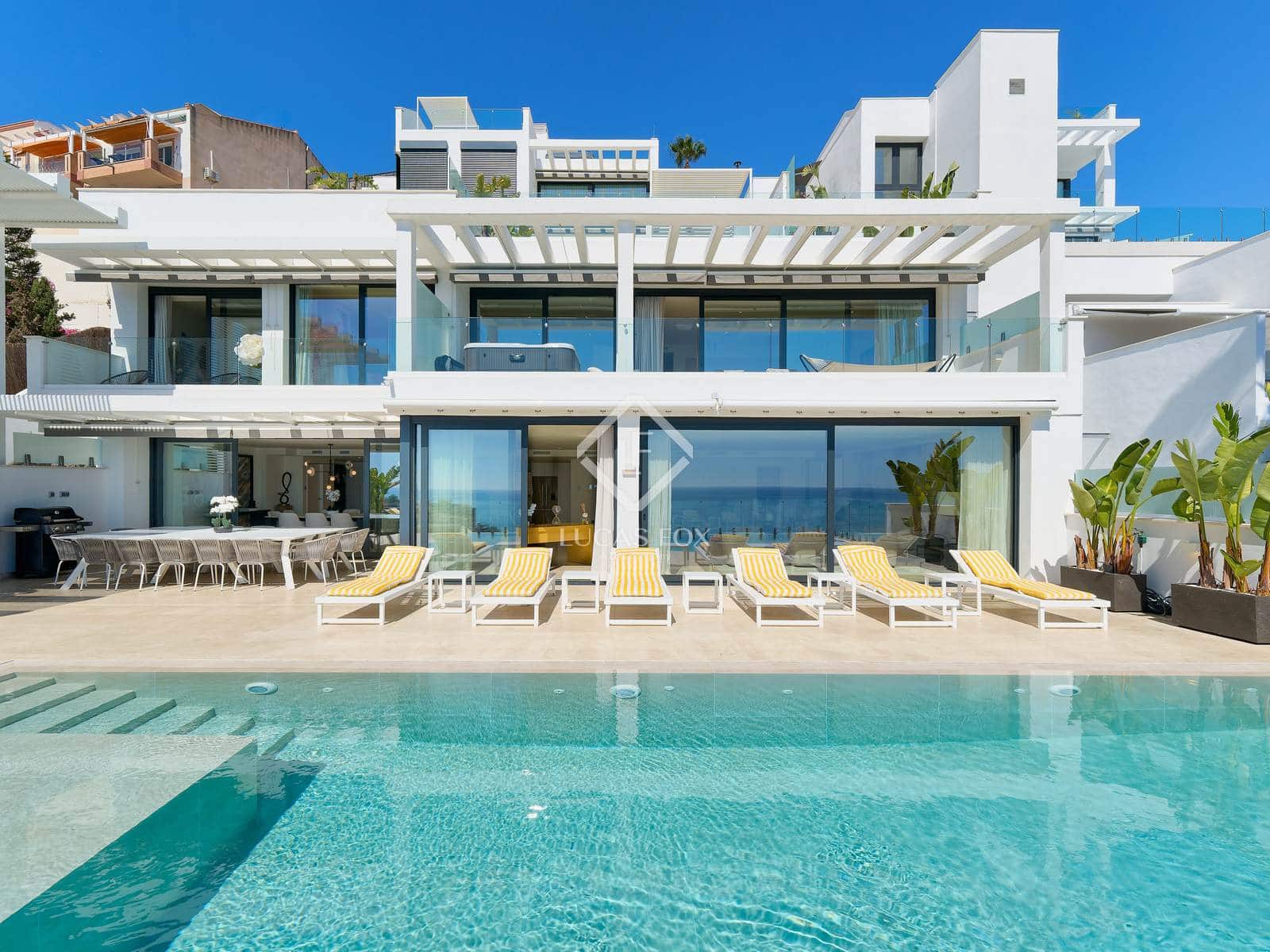 6 bedroom Villa for sale in Almunecar with pool garage - € 3,550,000 (Ref: 9331725)