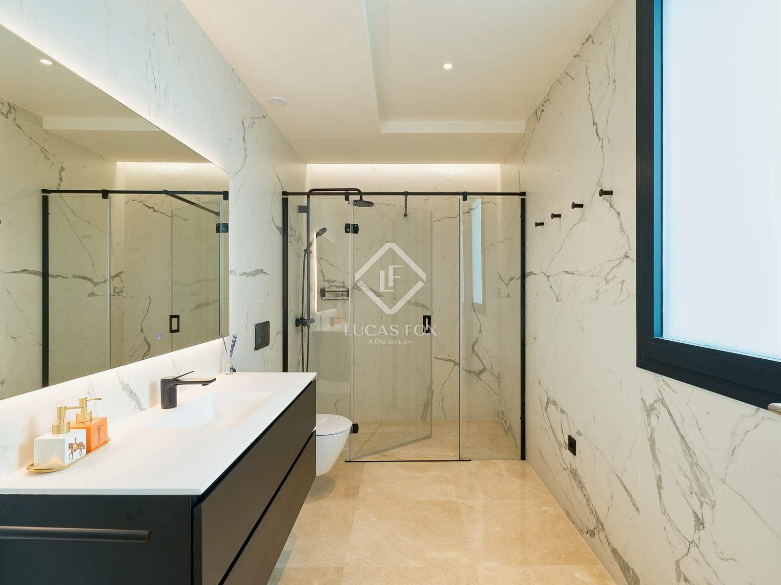 6 bedroom Villa for sale in Almunecar with pool garage - € 3,550,000 (Ref: 9331725)