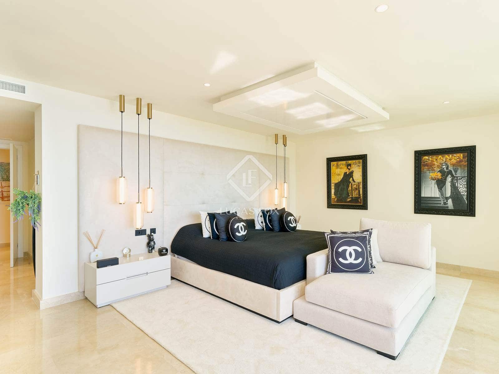 6 bedroom Villa for sale in Almunecar with pool garage - € 3,550,000 (Ref: 9331725)