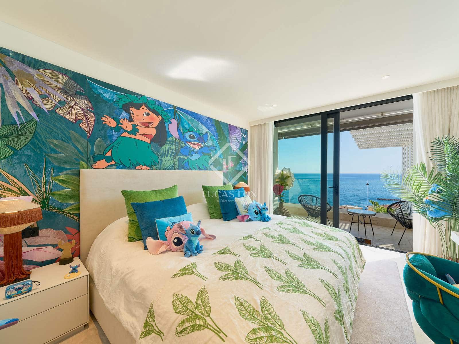 6 bedroom Villa for sale in Almunecar with pool garage - € 3,550,000 (Ref: 9331725)