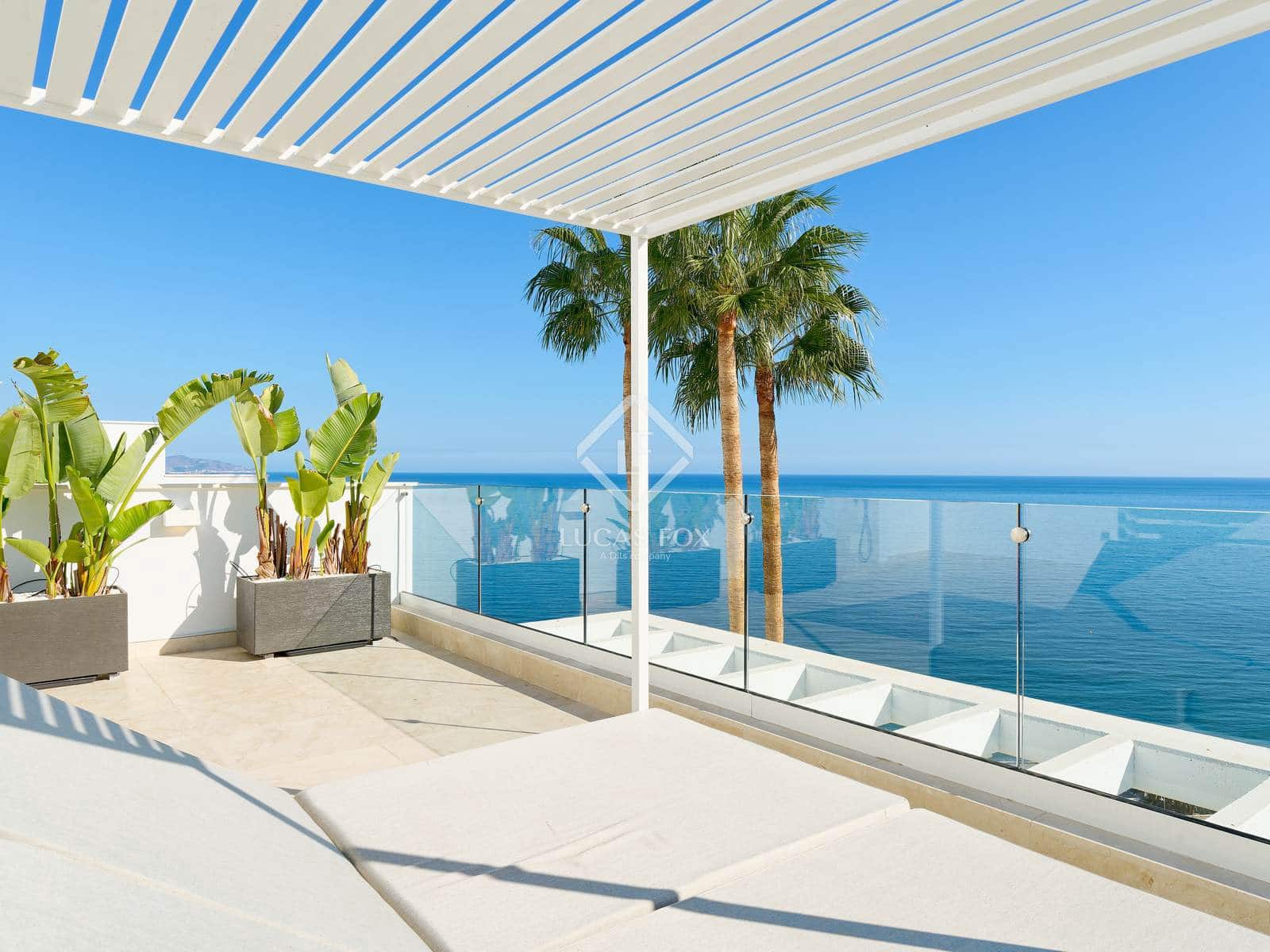 6 bedroom Villa for sale in Almunecar with pool garage - € 3,550,000 (Ref: 9331725)