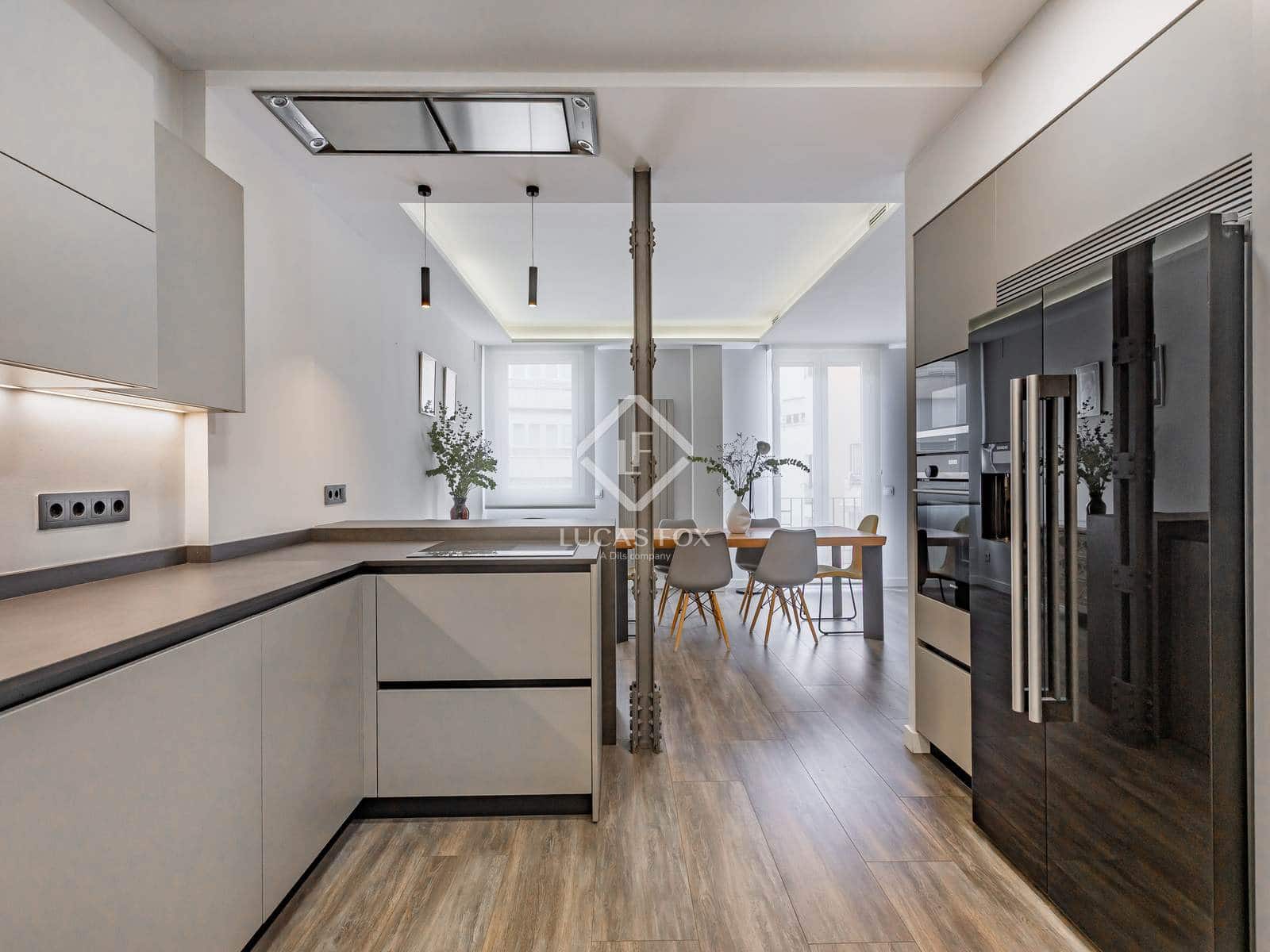 2 slaapkamer Appartement te koop in Madrid stad - € 1.595.000 (Ref: 9331726)