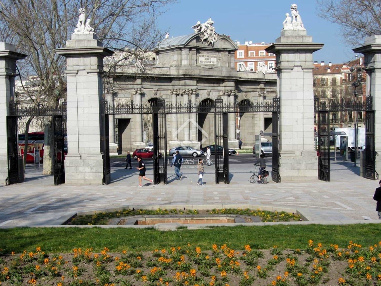 6 bedroom Apartment for sale in Madrid city - € 5,400,000 (Ref: 9331727)