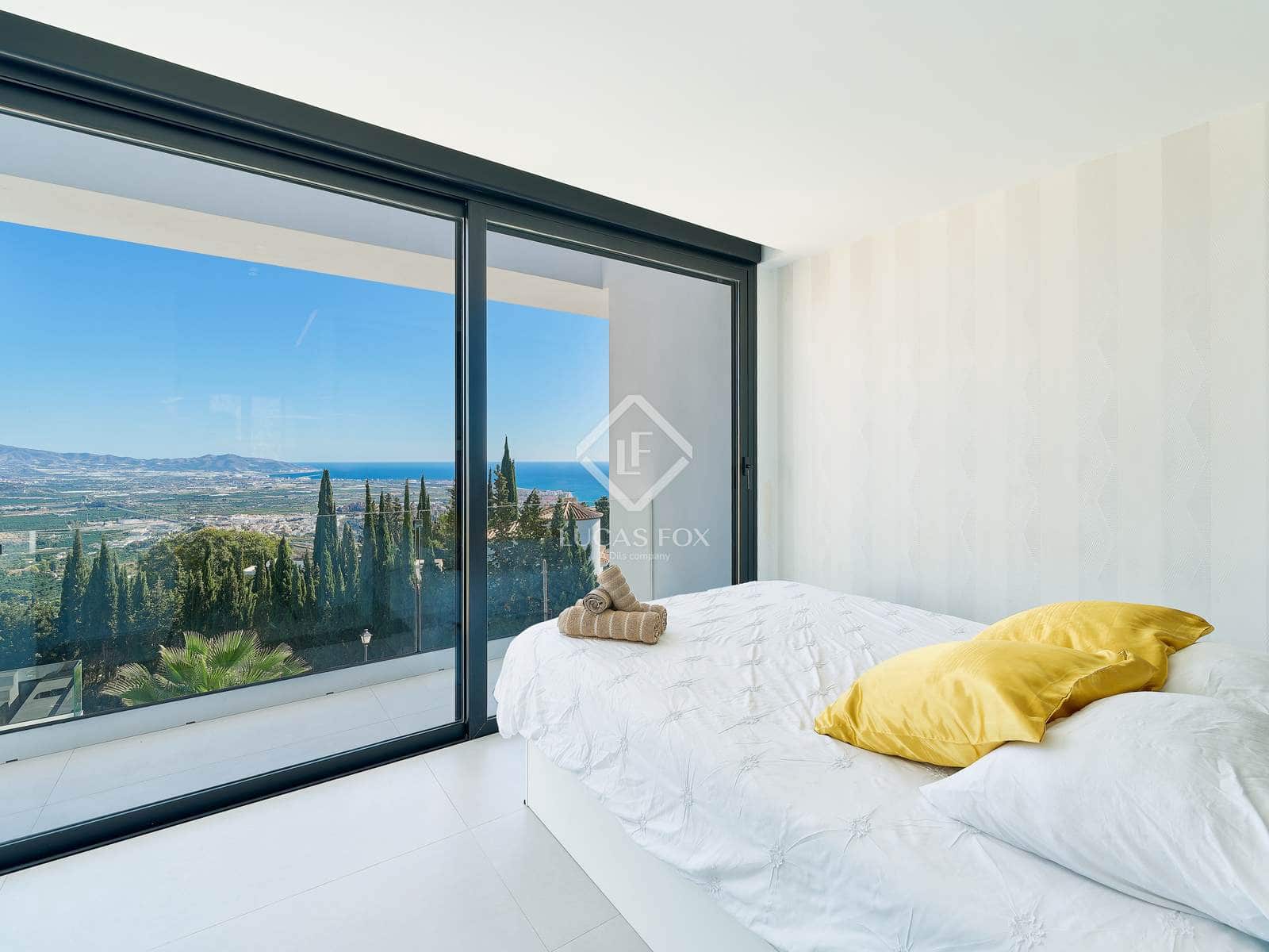 6 sypialnia Willa na sprzedaż w Salobrena - 1 495 000 € (Ref: 9331729)