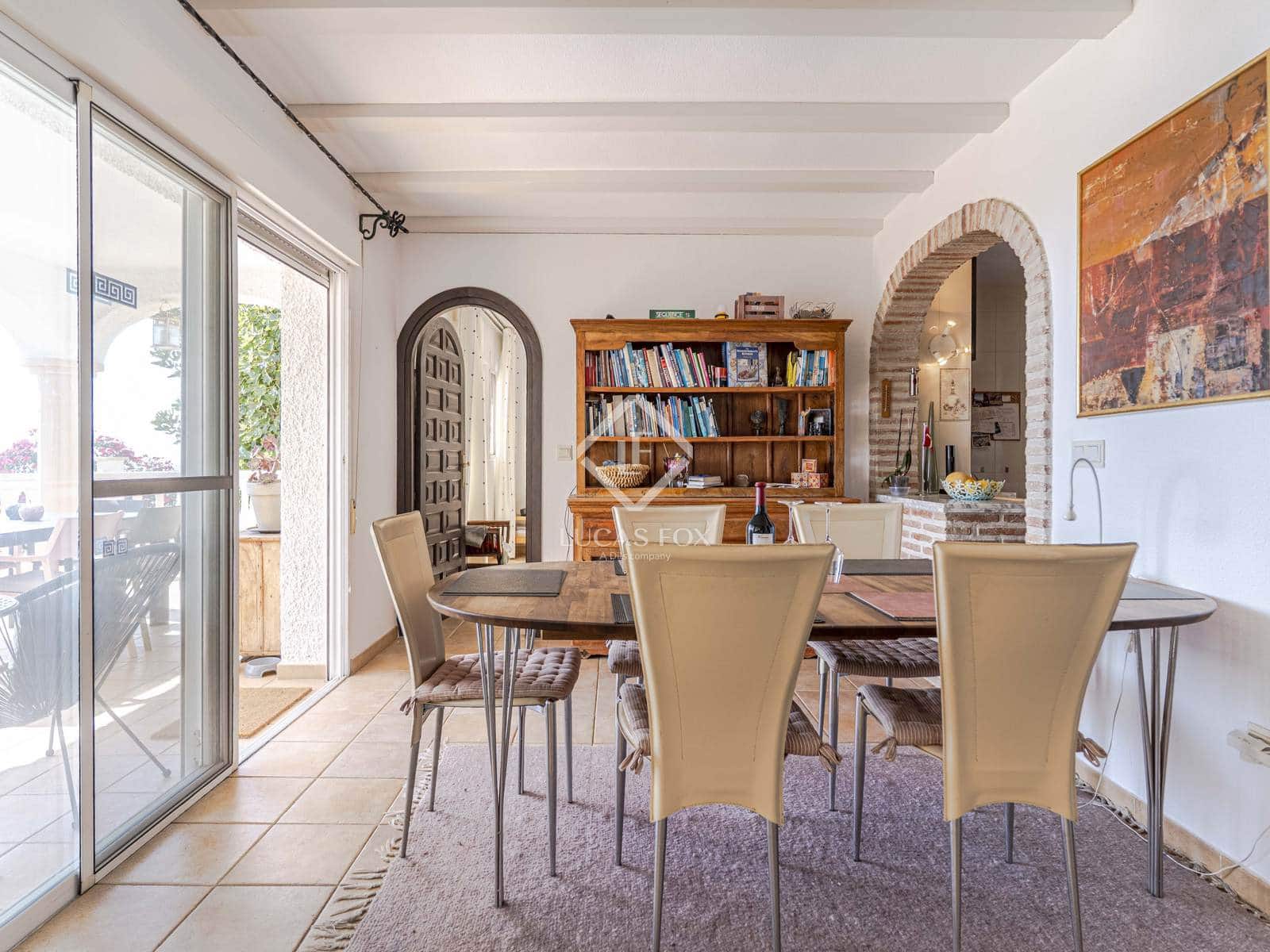 4 sypialnia Willa na sprzedaż w Salobrena z basenem garażem - 975 000 € (Ref: 9331731)