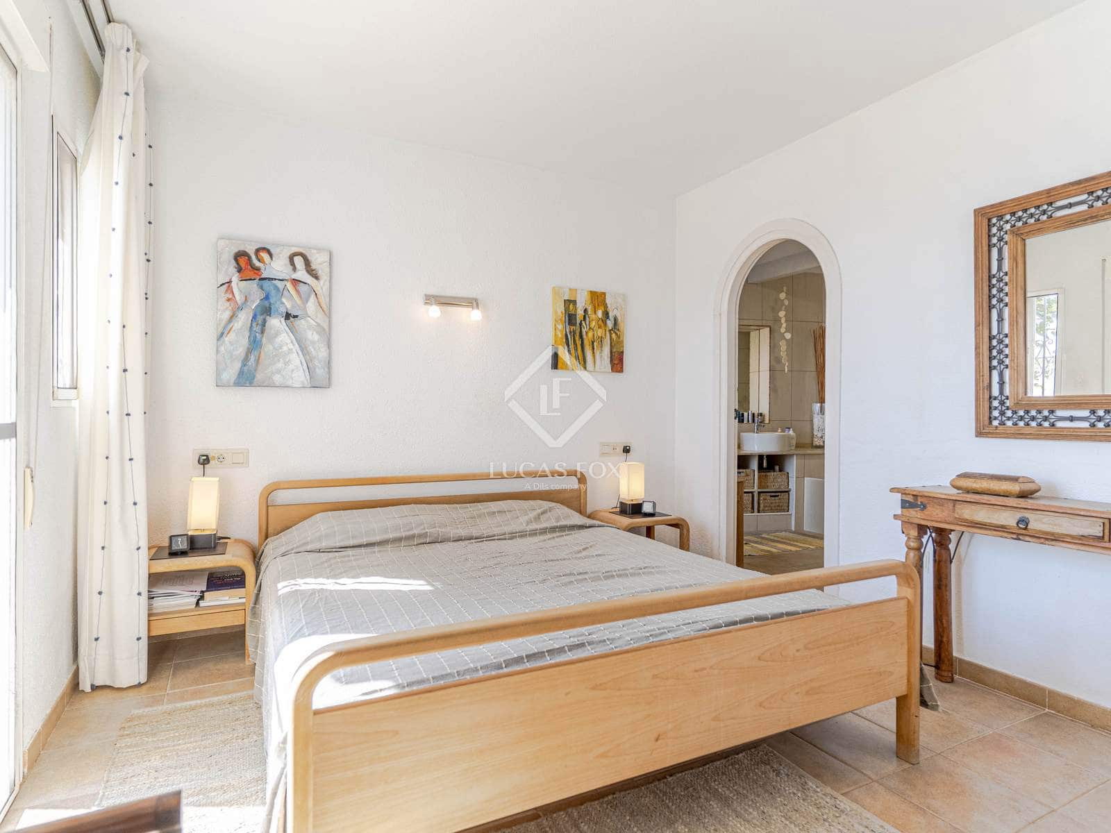 4 sypialnia Willa na sprzedaż w Salobrena z basenem garażem - 975 000 € (Ref: 9331731)