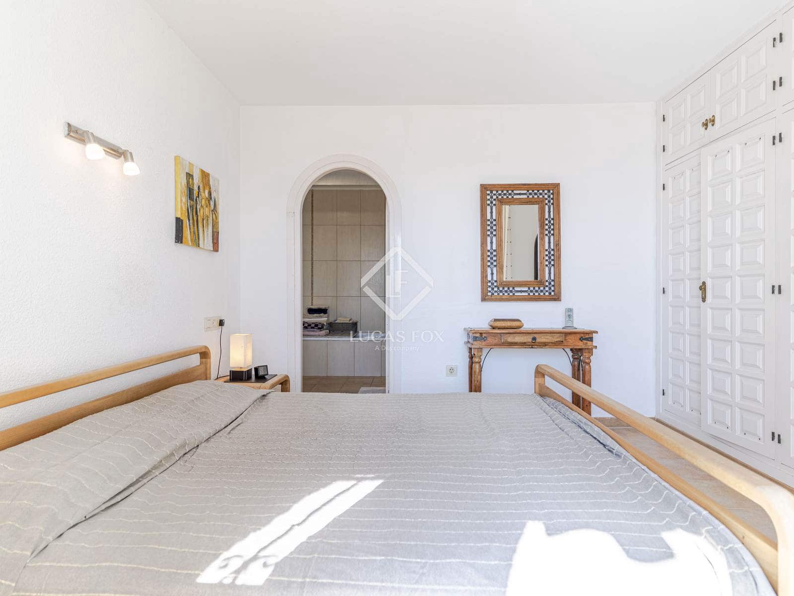 4 sypialnia Willa na sprzedaż w Salobrena z basenem garażem - 975 000 € (Ref: 9331731)