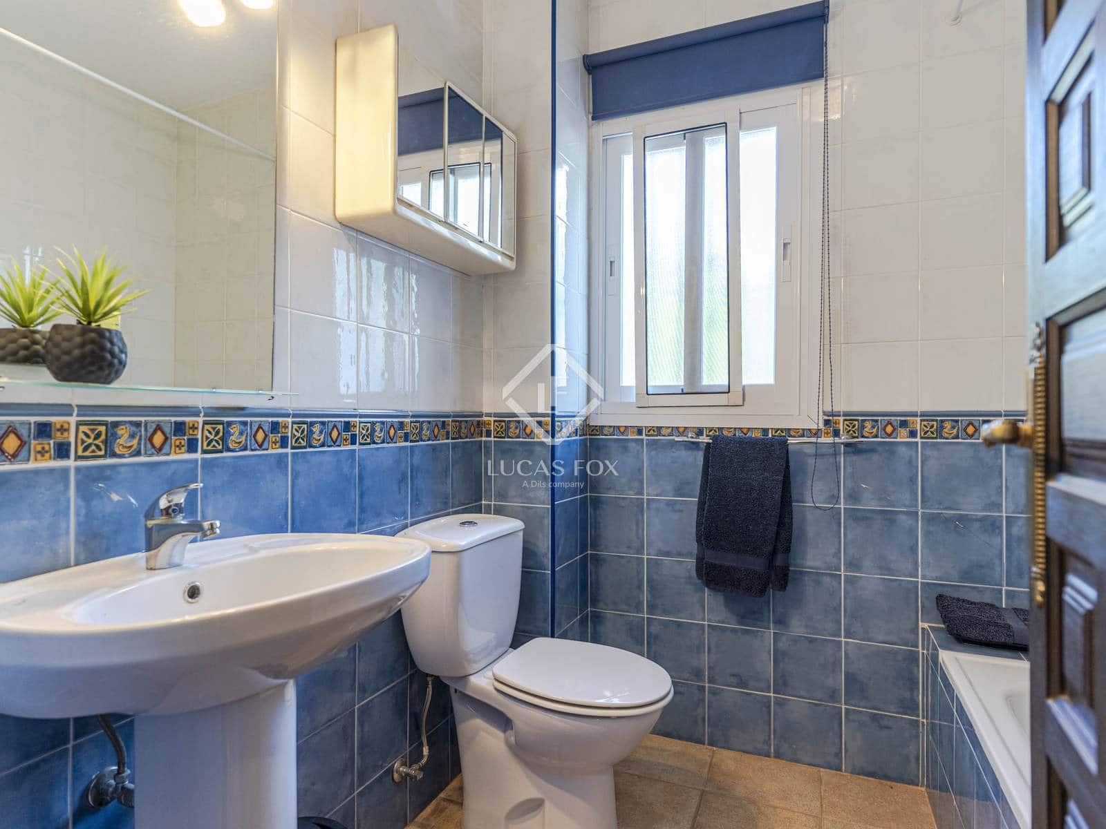 4 sypialnia Willa na sprzedaż w Salobrena z basenem garażem - 975 000 € (Ref: 9331731)