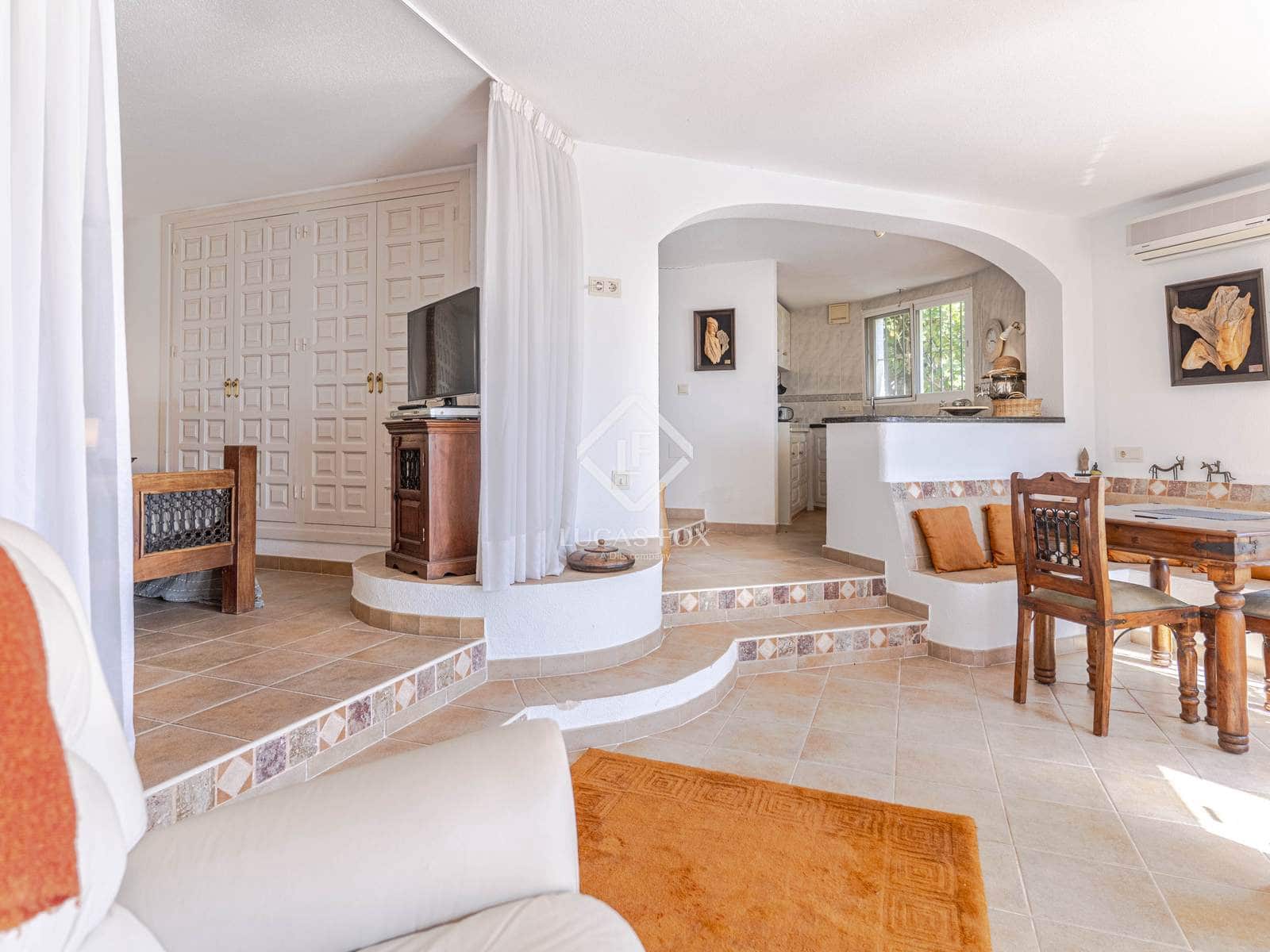 4 sypialnia Willa na sprzedaż w Salobrena z basenem garażem - 975 000 € (Ref: 9331731)