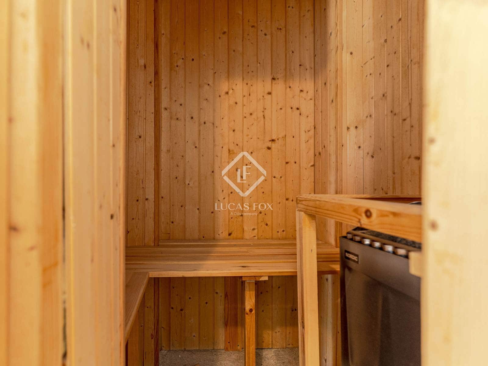 4 sypialnia Willa na sprzedaż w Salobrena z basenem garażem - 975 000 € (Ref: 9331731)