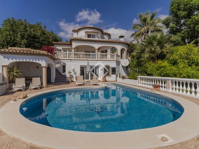 4 slaapkamer Villa te koop in Salobreña met zwembad garage - € 975.000 (Ref: 9331731)