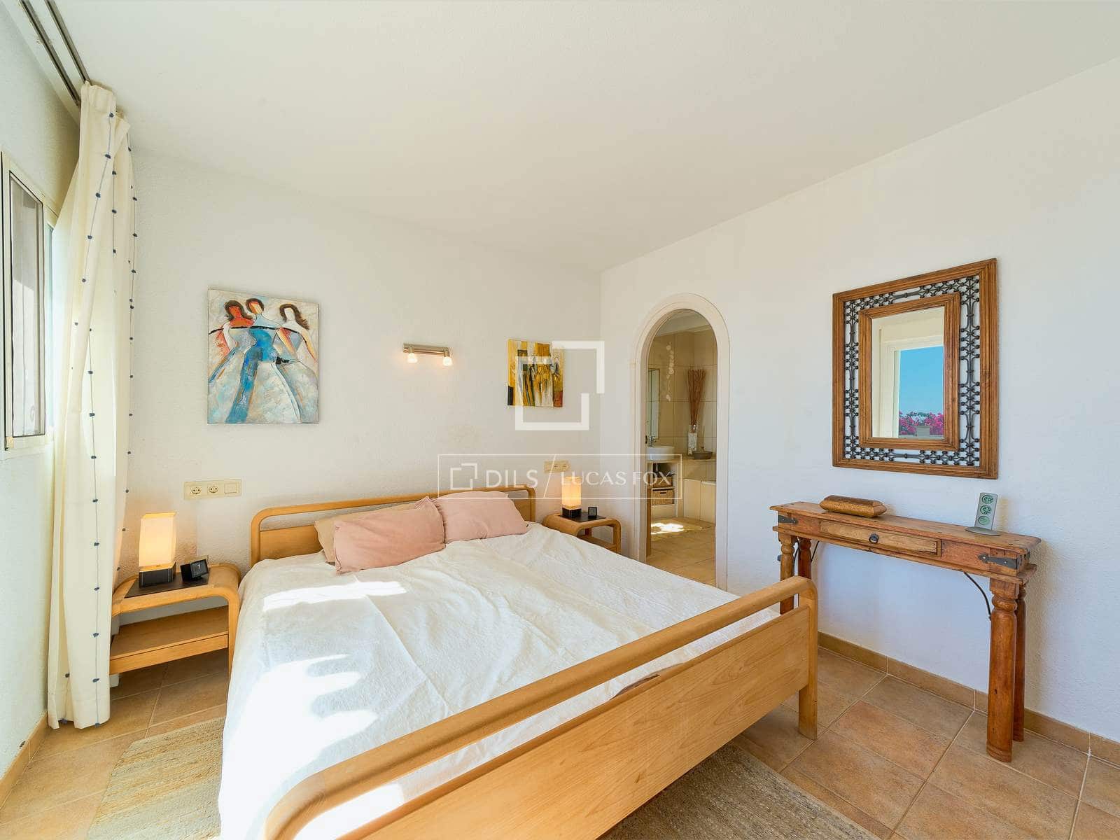 4 sypialnia Willa na sprzedaż w Salobrena z basenem garażem - 895 000 € (Ref: 9331731)
