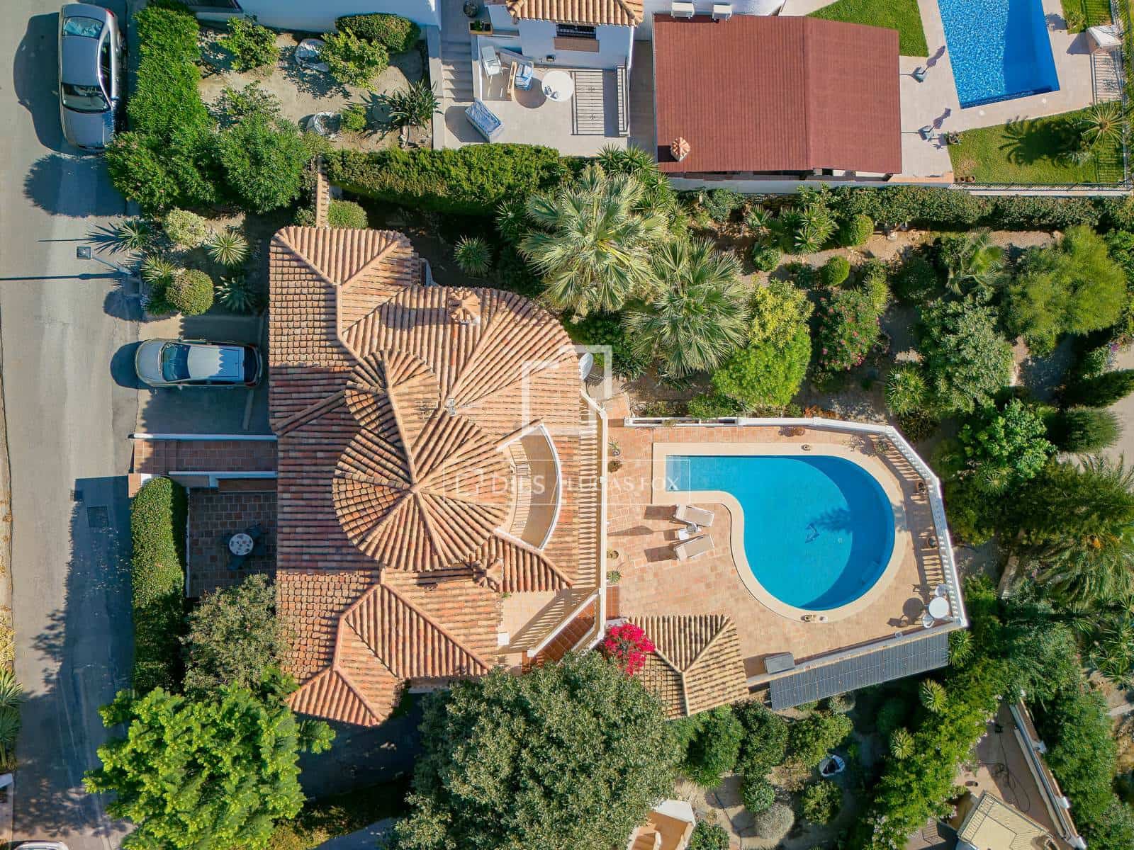 4 sypialnia Willa na sprzedaż w Salobrena z basenem garażem - 895 000 € (Ref: 9331731)