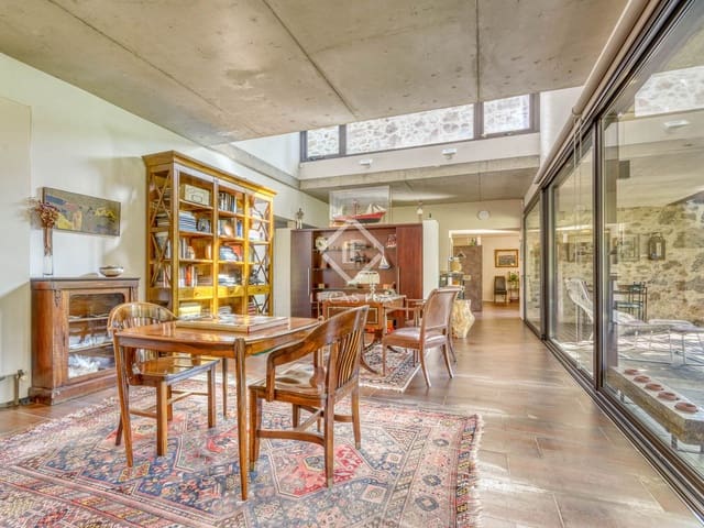 6 sypialnia Finka/Dom wiejski na sprzedaż w Boadella i les Escaules z basenem garażem - 1 800 000 € (Ref: 9331844)