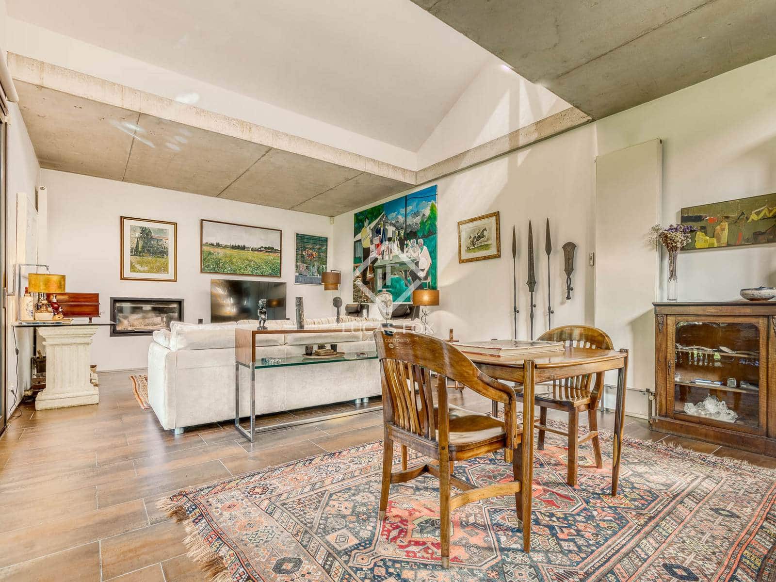 6 makuuhuone Maalaistalo myytävänä paikassa Boadella i les Escaules mukana uima-altaan 
autotalli - 1 800 000 € (Ref: 9331844)