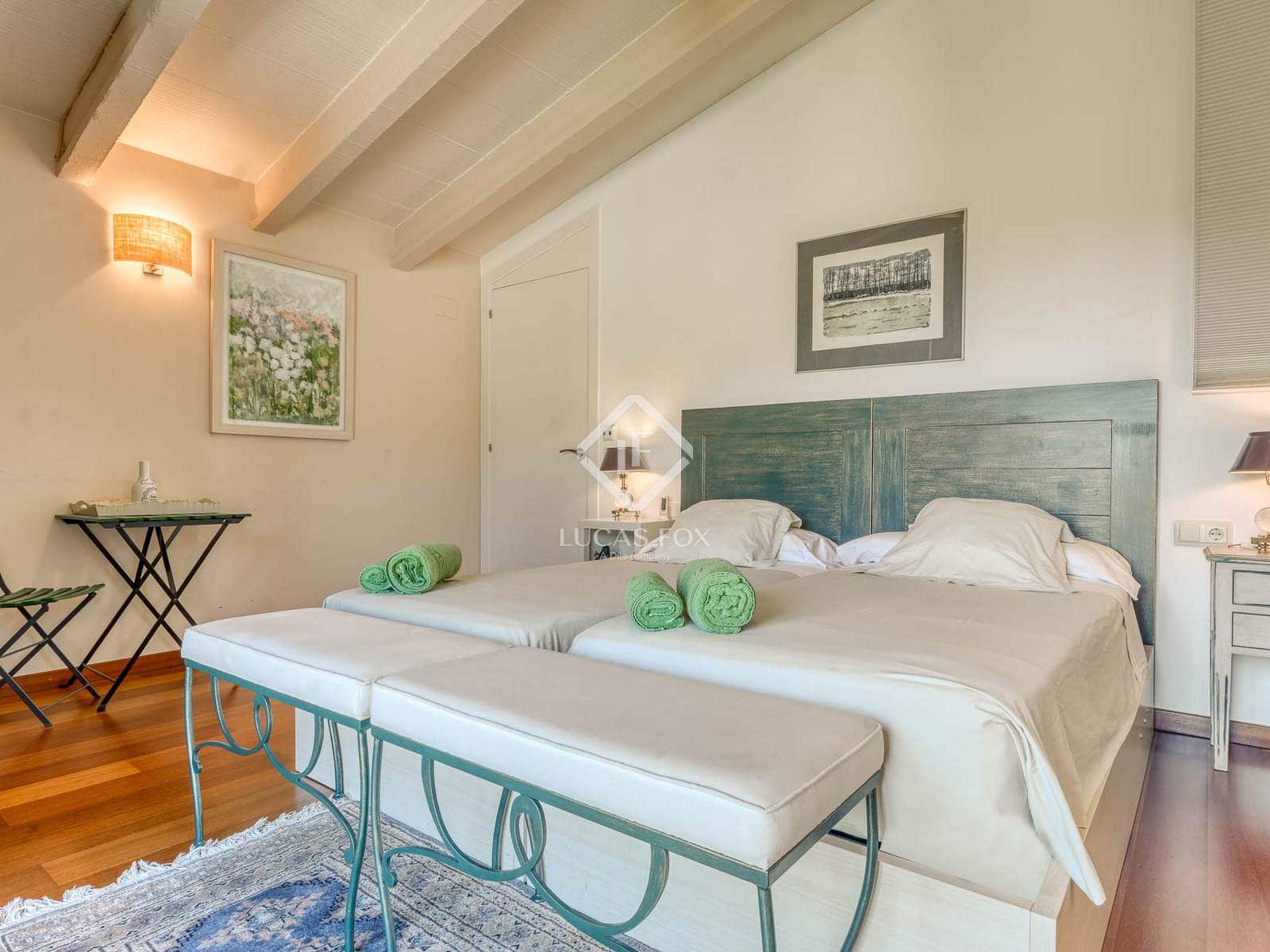 6 makuuhuone Maalaistalo myytävänä paikassa Boadella i les Escaules mukana uima-altaan 
autotalli - 1 800 000 € (Ref: 9331844)