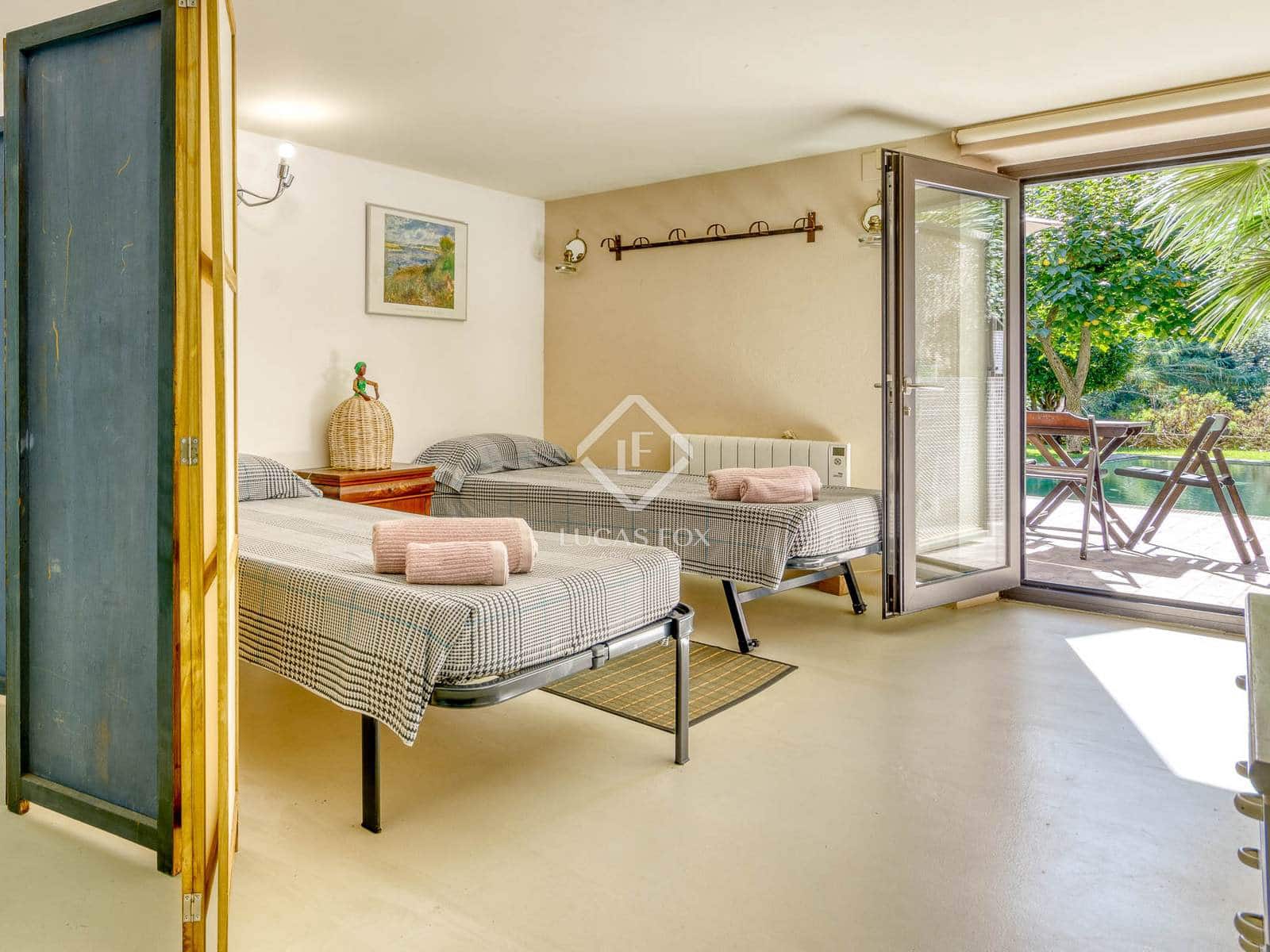 6 makuuhuone Maalaistalo myytävänä paikassa Boadella i les Escaules mukana uima-altaan 
autotalli - 1 800 000 € (Ref: 9331844)