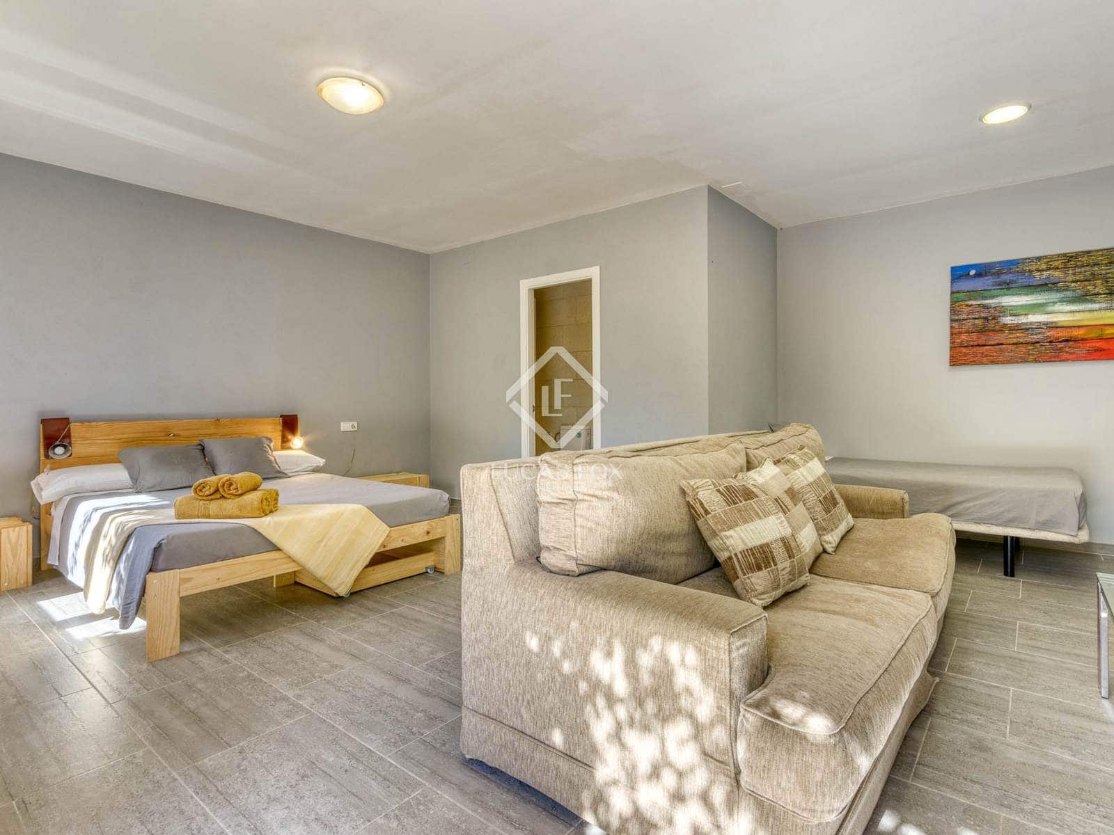 6 makuuhuone Maalaistalo myytävänä paikassa Boadella i les Escaules mukana uima-altaan 
autotalli - 1 800 000 € (Ref: 9331844)