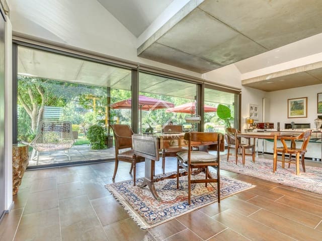 6 sypialnia Finka/Dom wiejski na sprzedaż w Boadella i les Escaules z basenem garażem - 1 800 000 € (Ref: 9331844)