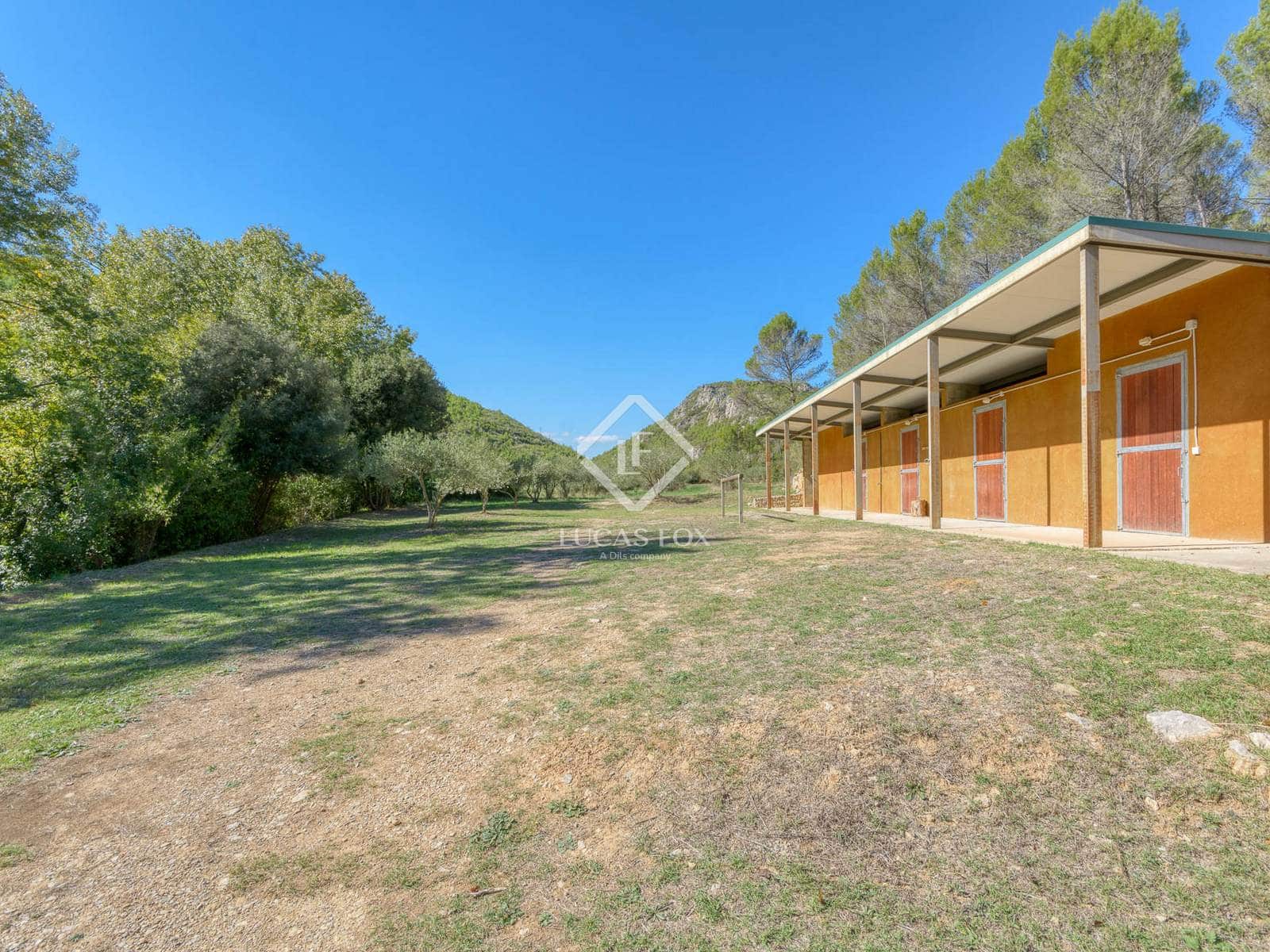 6 makuuhuone Maalaistalo myytävänä paikassa Boadella i les Escaules mukana uima-altaan 
autotalli - 1 800 000 € (Ref: 9331844)