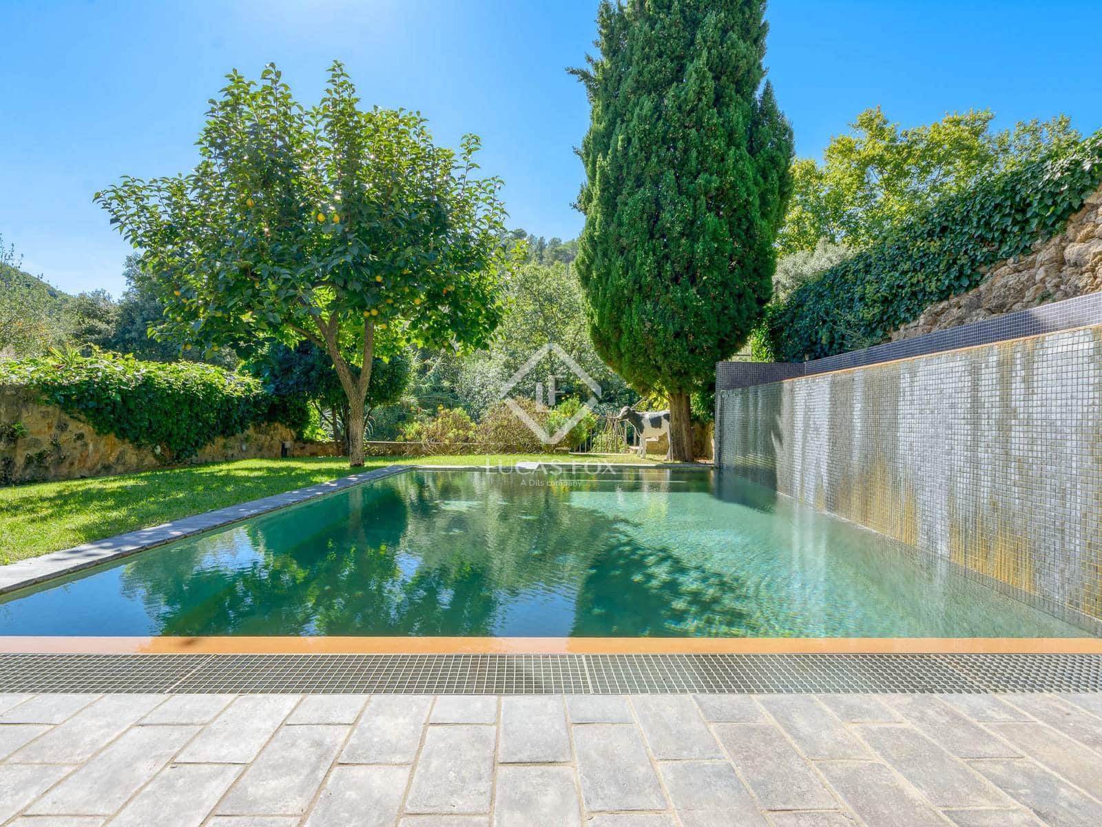 6 makuuhuone Maalaistalo myytävänä paikassa Boadella i les Escaules mukana uima-altaan 
autotalli - 1 800 000 € (Ref: 9331844)