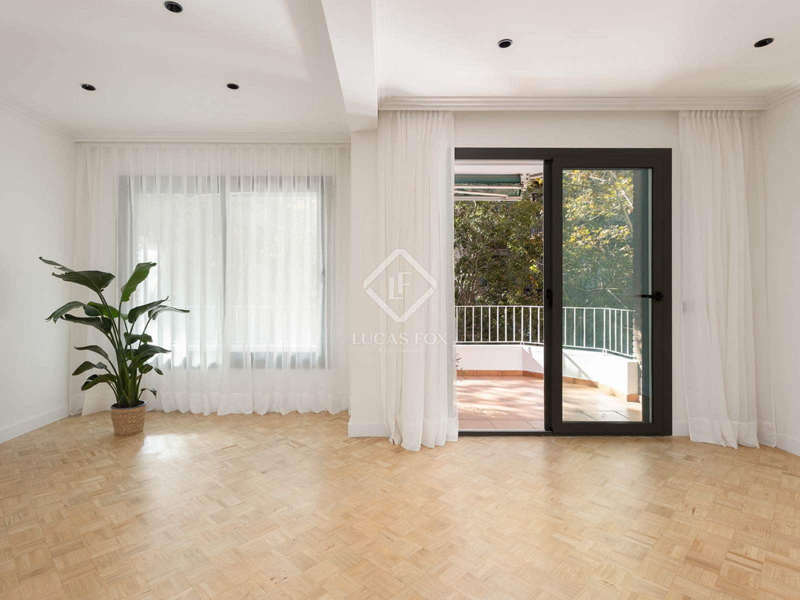 3 bedroom Apartment for sale in Barcelona city - € 1,420,000 (Ref: 9331845)