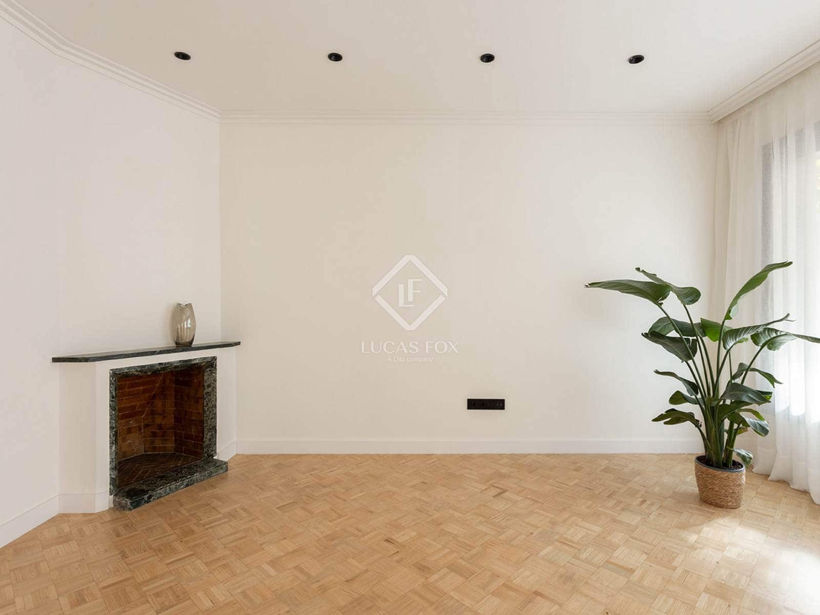 3 bedroom Apartment for sale in Barcelona city - € 1,420,000 (Ref: 9331845)