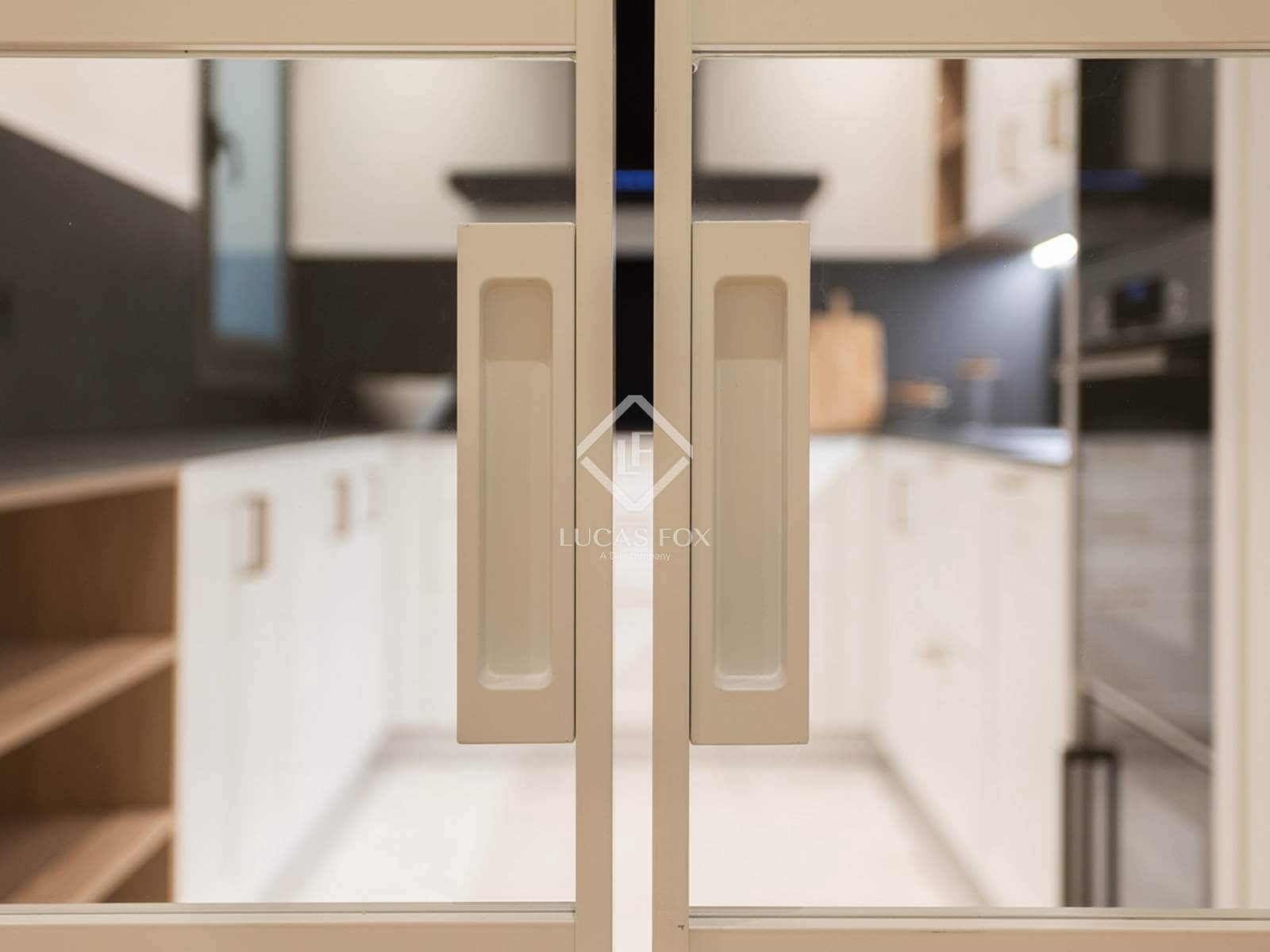 3 bedroom Apartment for sale in Barcelona city - € 1,420,000 (Ref: 9331845)