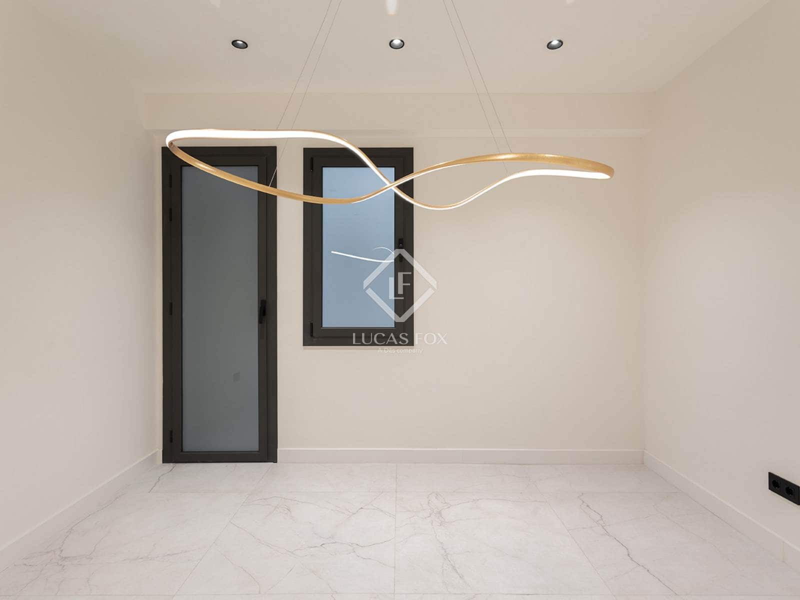 3 bedroom Apartment for sale in Barcelona city - € 1,420,000 (Ref: 9331845)