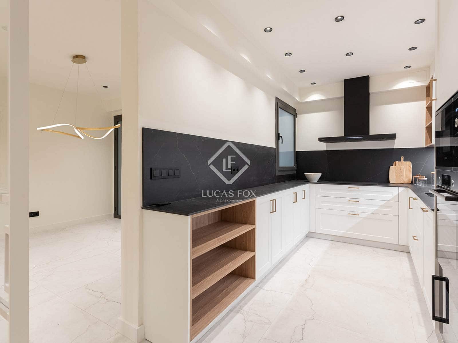 3 bedroom Apartment for sale in Barcelona city - € 1,420,000 (Ref: 9331845)