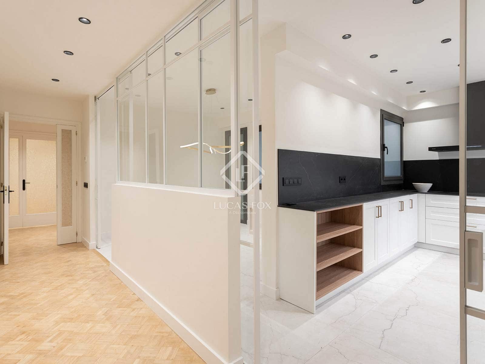 3 bedroom Apartment for sale in Barcelona city - € 1,420,000 (Ref: 9331845)