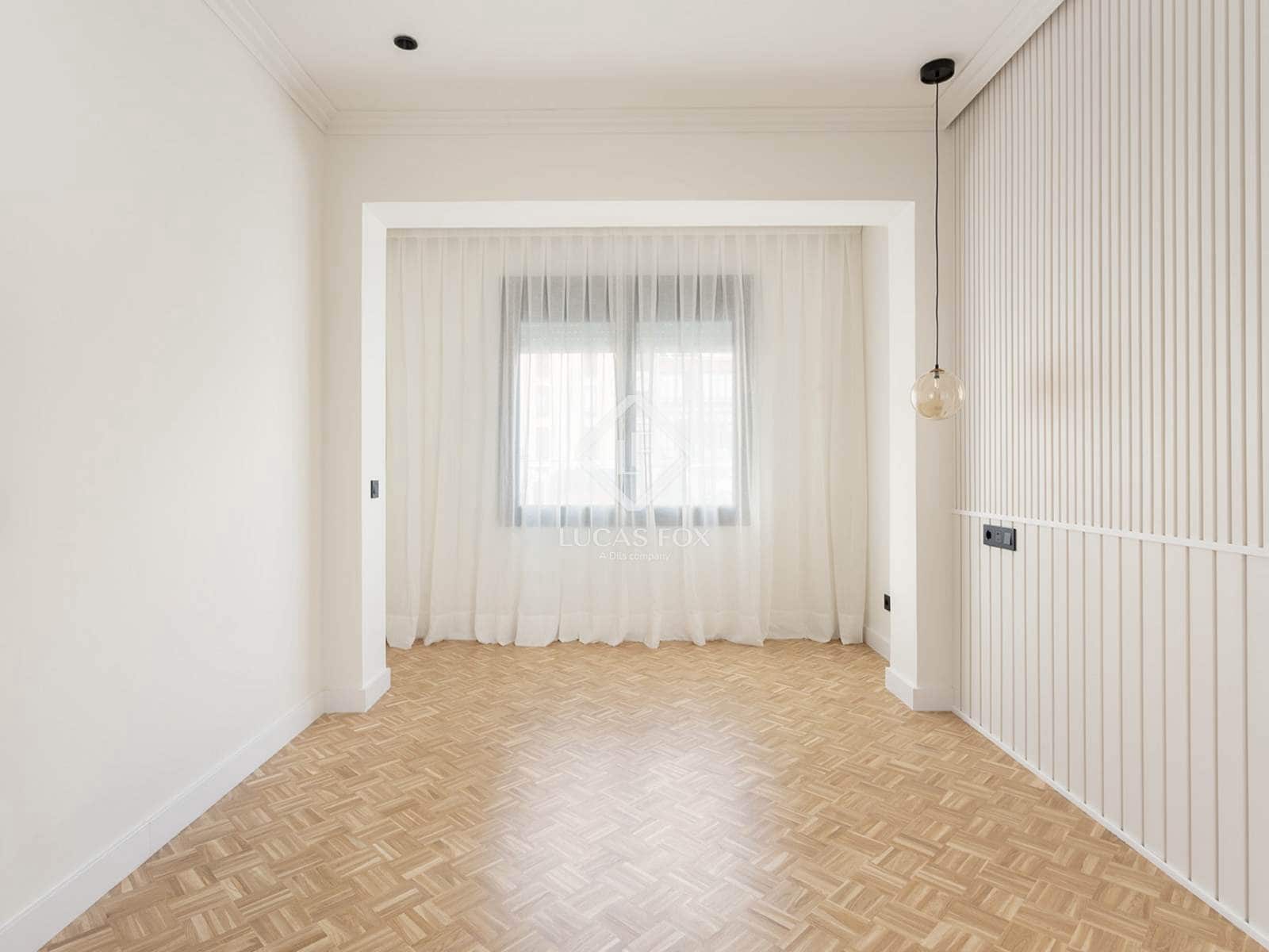 3 bedroom Apartment for sale in Barcelona city - € 1,420,000 (Ref: 9331845)